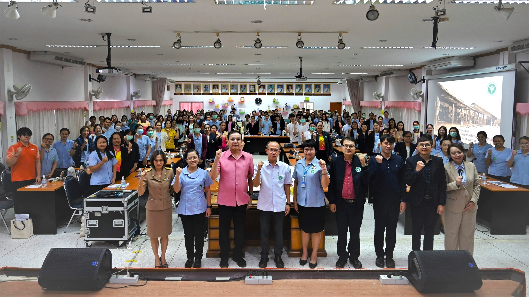 นพ.สสจ.อุบลฯ ประธานการประชุมเชิงปฏิบัติการพัฒนาศักยภาพของบุคลากรด้านการตรวจสอบเว...