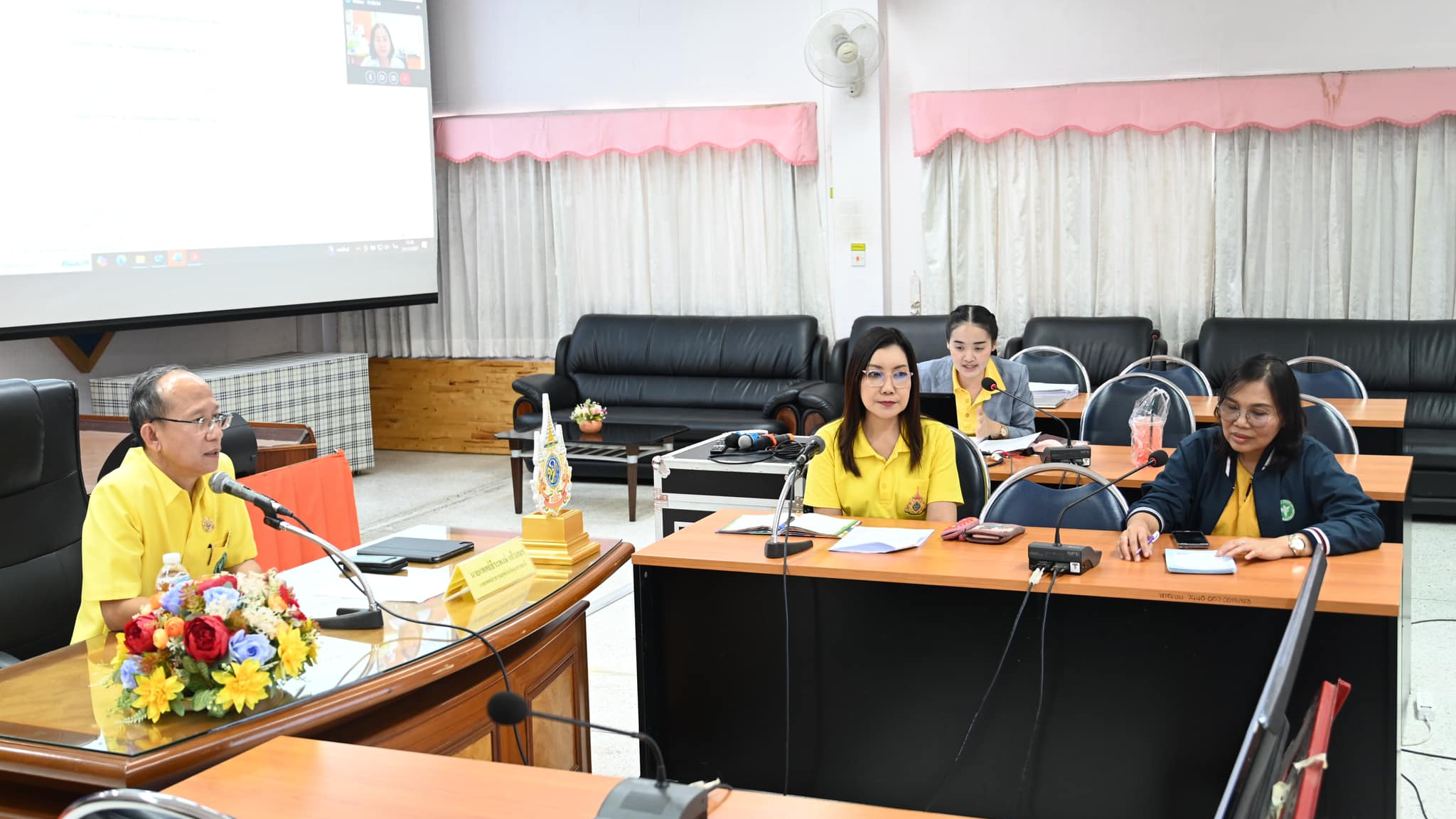 นพ.สสจ.อุบลฯ ประธานประชุมคณะกรรมการดำเนินการ สรรหาและเลือกพนักงานราชการทั่วไป ตำ...