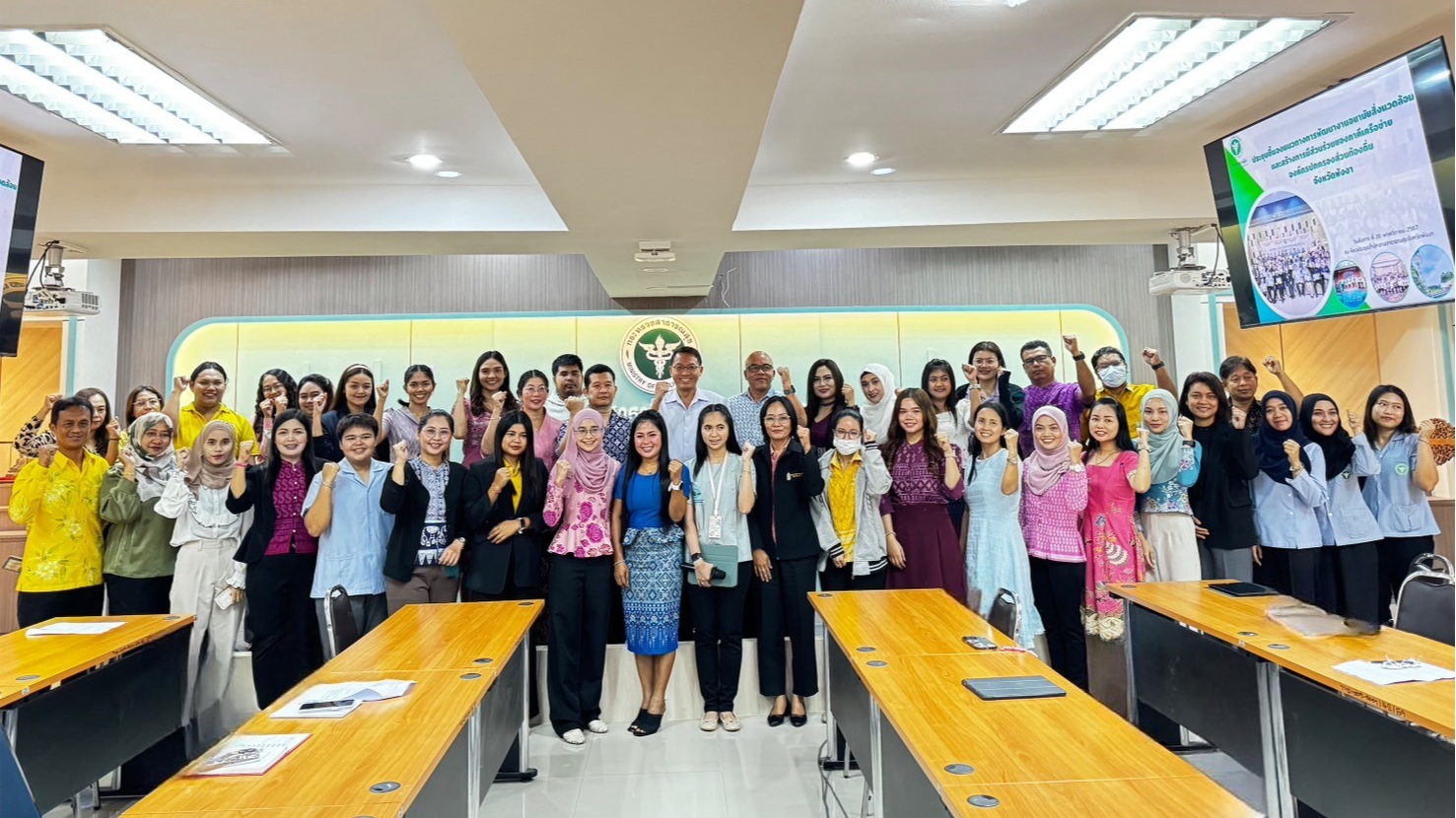 นายแพทย์สาธารณสุขจังหวัดพังงา เป็นประธานเปิดการประชุมชี้แจงแนวทางการพัฒนางานอนามัยสิ่งแวดล้อมและสร้างการมีส่วนร่วมของภาคีเครือข่ายองค์กรปกครองส่วนท้องถิ่น ประจำปี 2568 จังหวัดพังงา