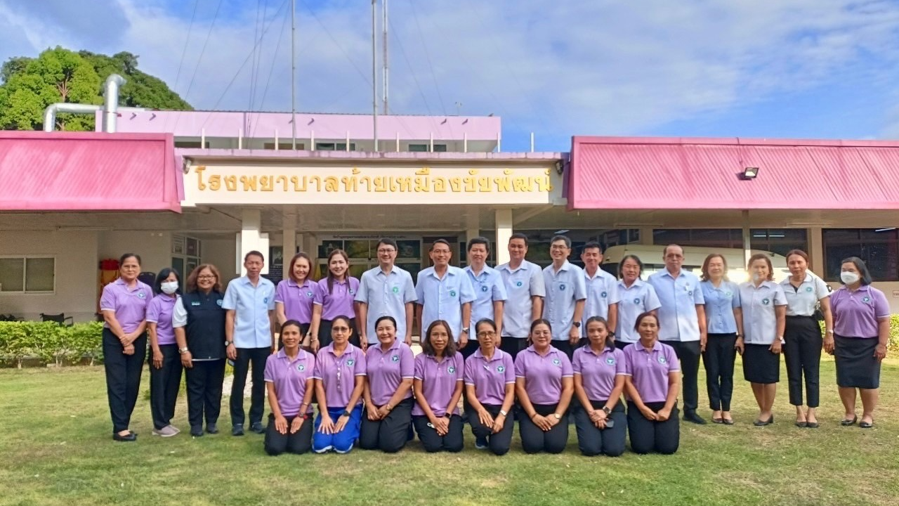 รักษาการผู้ตรวจราชการกระทรวงสาธารณสุข เขตสุขภาพที่ 11 ลงพื้นที่ตรวจเยี่ยมความพร้อมของห้องฉุกเฉิน ณ สถานบริการสาธารณสุข ในเขตอำเภอตะกั่วป่า และอำเภอท้ายเหมือง ในช่วงเทศกาลปีใหม่ พ.ศ.2568