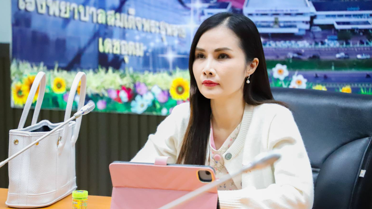 โรงพยาบาลสมเด็จพระยุพราชเดชอุดม ร่วมประชุมระบบส่งต่อทารกแรกเกิด ผ่านระบบ VDO Conference