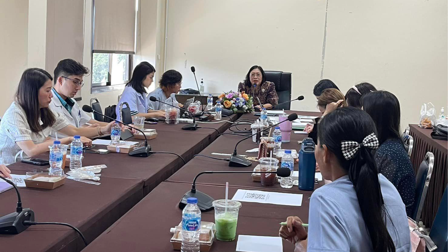 สา’สุขอุบลฯ ประชุมคณะกรรมการพัฒนางานส่งเสริมทันตสุขภาพกลุ่มแม่และเด็ก ทันตกรรมสำ...