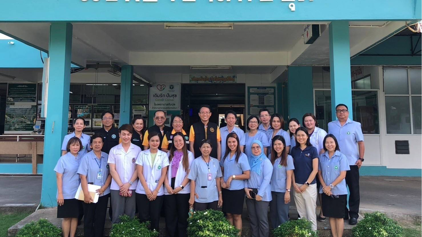 นายแพทย์สาธารณสุขจังหวัดพังงา ลงพื้นที่ติดตามเยี่ยมเสริมพลัง เพื่อสร้างขวัญ กำลั...