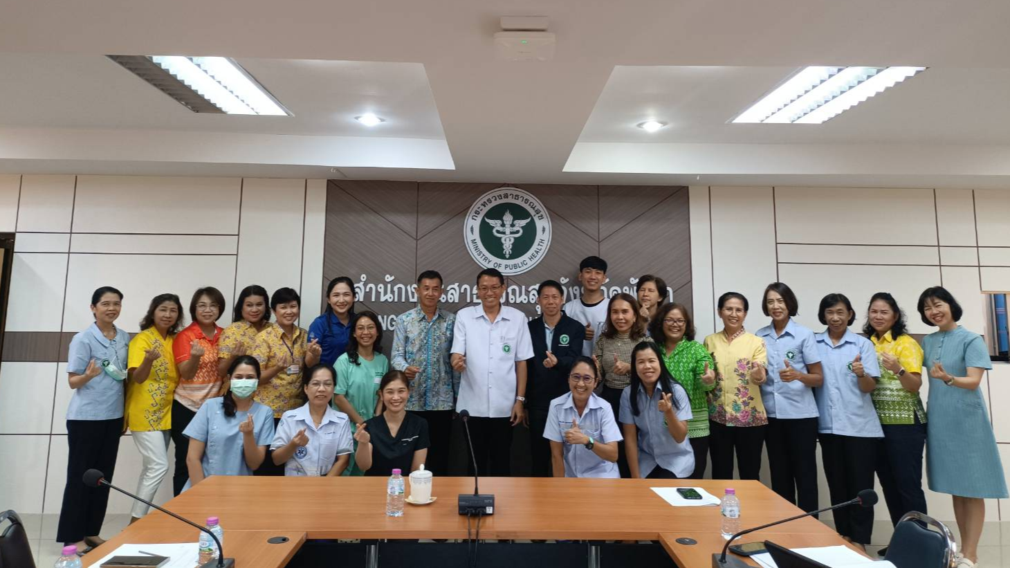 นายแพทย์สาธารณสุขจังหวัดพังงา ประธานการประชุมเตรียมความพร้อมในการจัดทีมปฏิบัติกา...