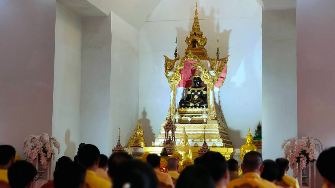 สา’สุขอุบลฯ ร่วมพิธีเจริญพระพุทธมนต์เฉลิมพระเกียรติ ถวายพระพรชัยมงคลแด่พระบาทสมเ...