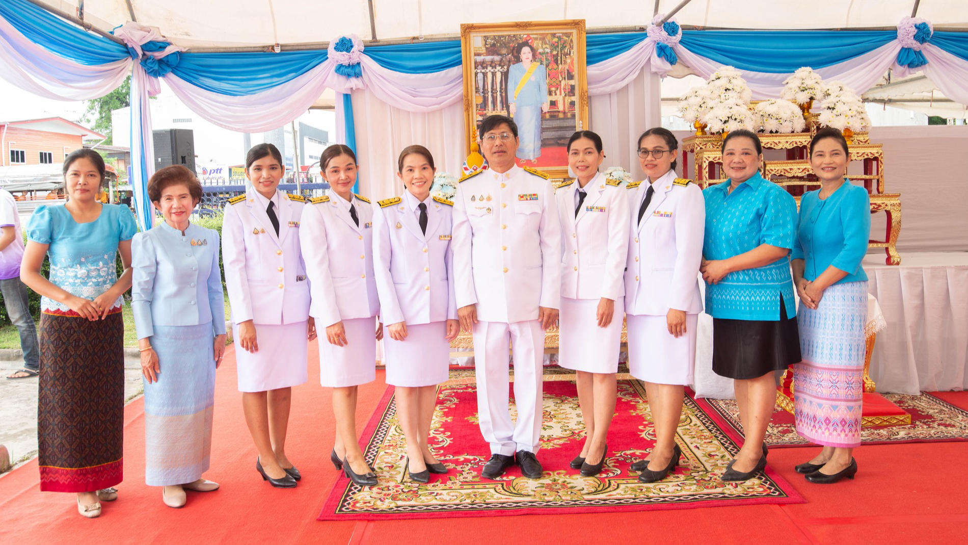 รพ.บุรีรัมย์ ร่วมพิธีทำบุญตักบาตร เนื่องในโอกาสวันเฉลิมพระชนมพรรษาสมเด็จพระนางเจ...