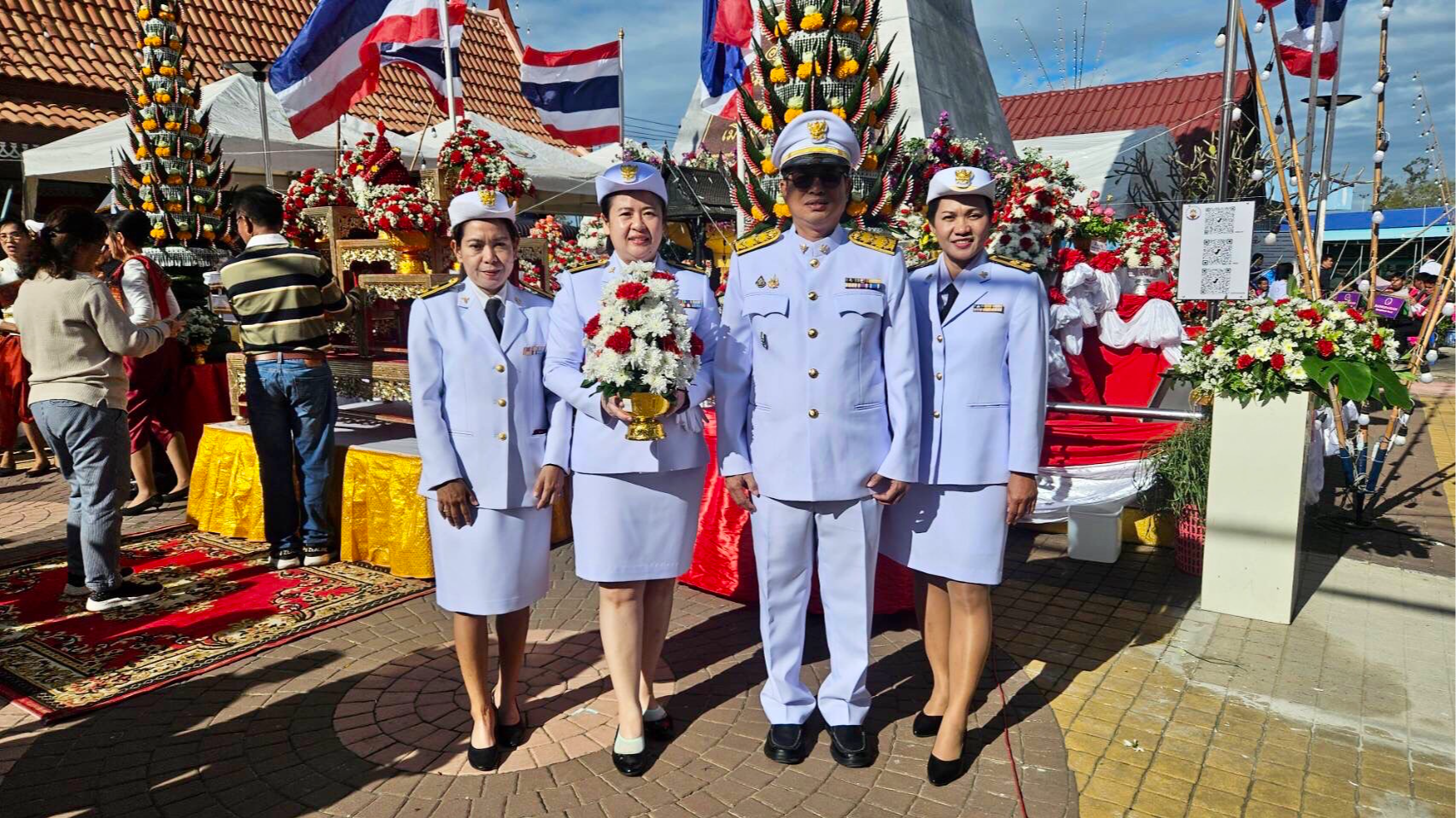 โรงพยาบาลเสนา ร่วมรัฐพิธีวัน “สมเด็จพระเจ้าตากสินมหาราช” ประจำปี 2567