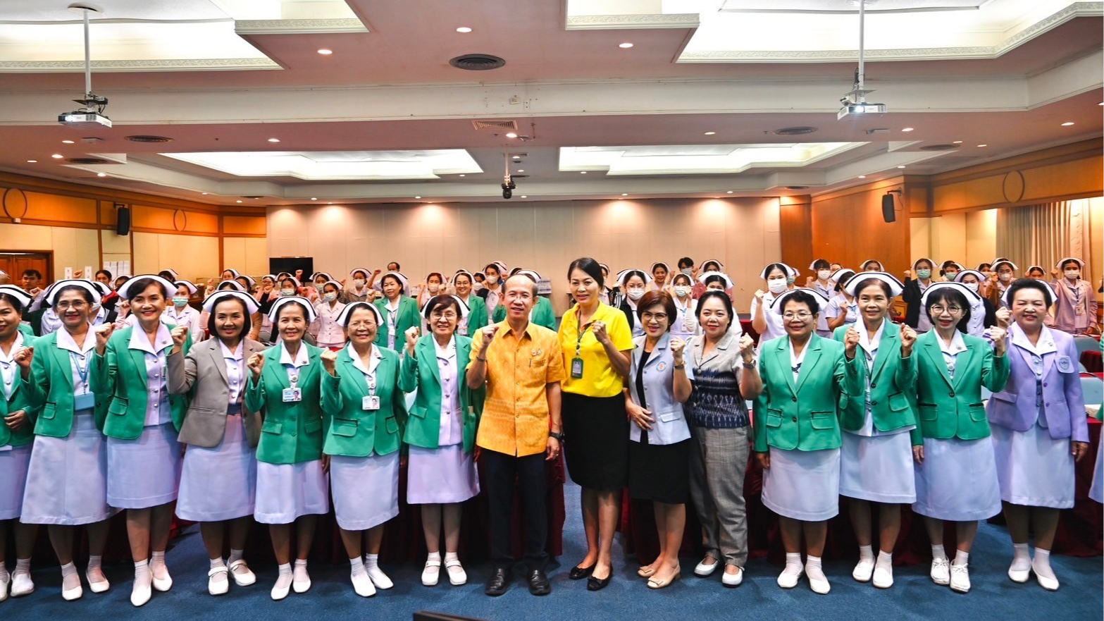 นพ.สสจ.อุบลฯ ประธานพิธีเปิดการอบรมเพิ่มพูนสมรรถนะพยาบาลด้านการดูแลผู้ป่วยวิกฤตทา...