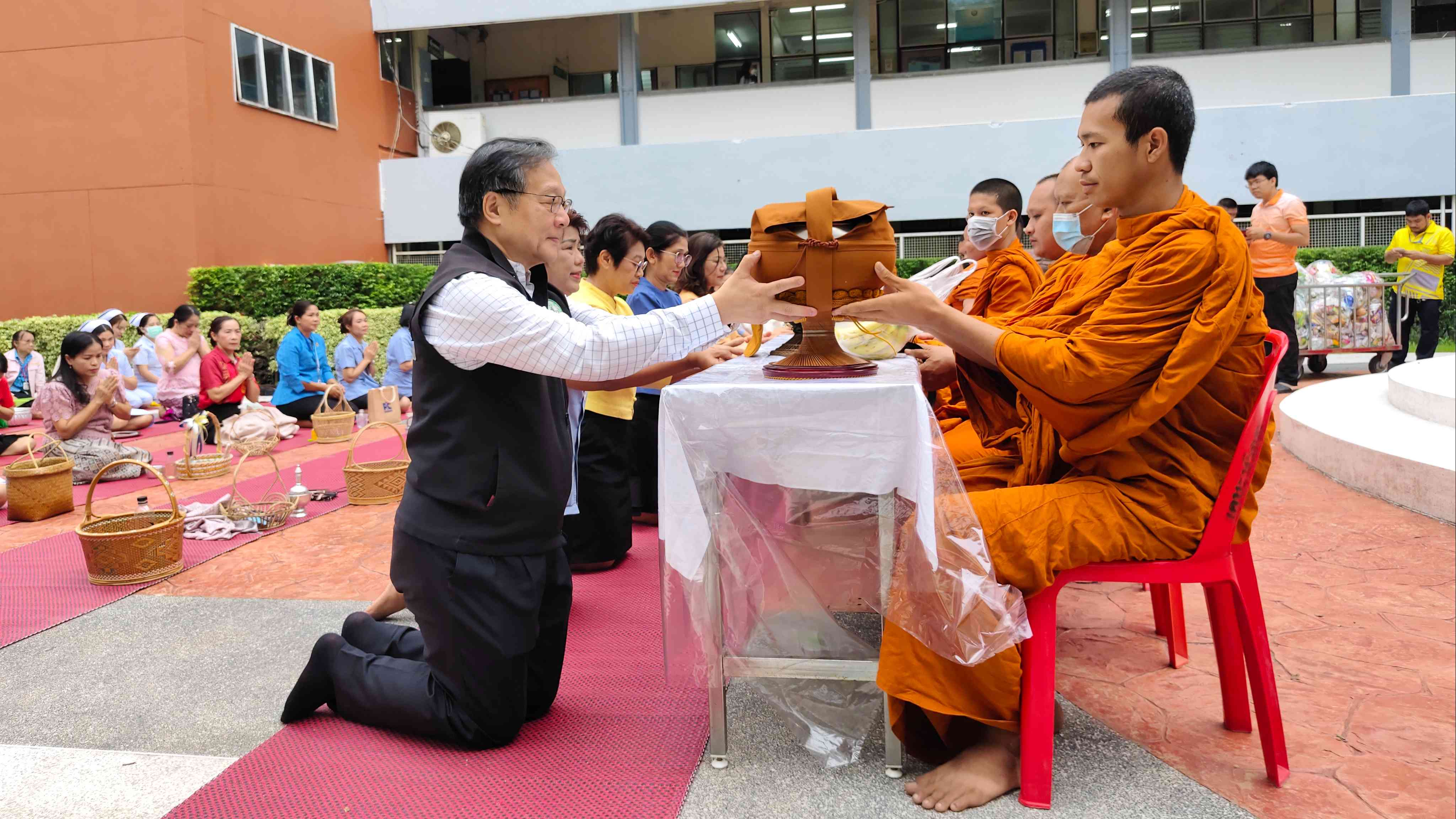 รพ.สรรพสิทธิประสงค์ จัดกิจกรรม “เส้นทางบุญ” ประจำเดือนกรกฎาคม 2568