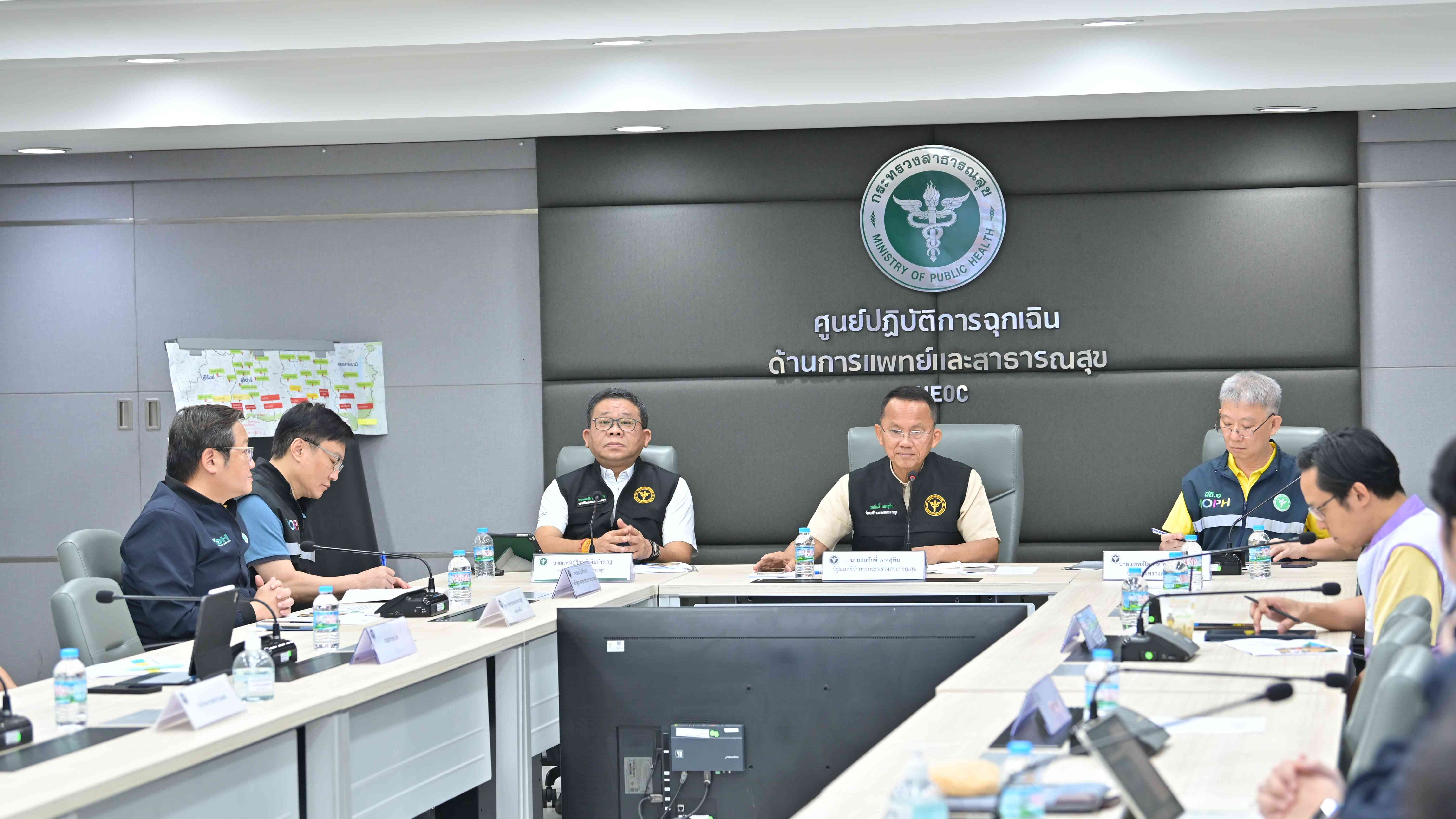 สธ.สั่งการจังหวัดที่ได้รับผลกระทบในพื้นที่ชายแดนเตรียมแผนรองรับหากได้รับผลกระทบจากอาวุธพิสัยไกล