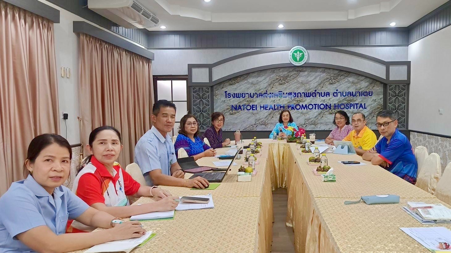 รองนายแพทย์สาธารณสุขจังหวัดพังงา ร่วมเยี่ยมเสริมพลังและติดตามความพร้อมในการเตรียมความพร้อมรับการประเมินคัดเลือกสถานีอนามัยเฉลิมพระเกียรติ 60 พรรษา นวมินทราชินี (สนอ)โรงพยาบาลส่งเสริมสุขภาพตำบล(รพ.สต.) ดีเด่น ภาคใต้