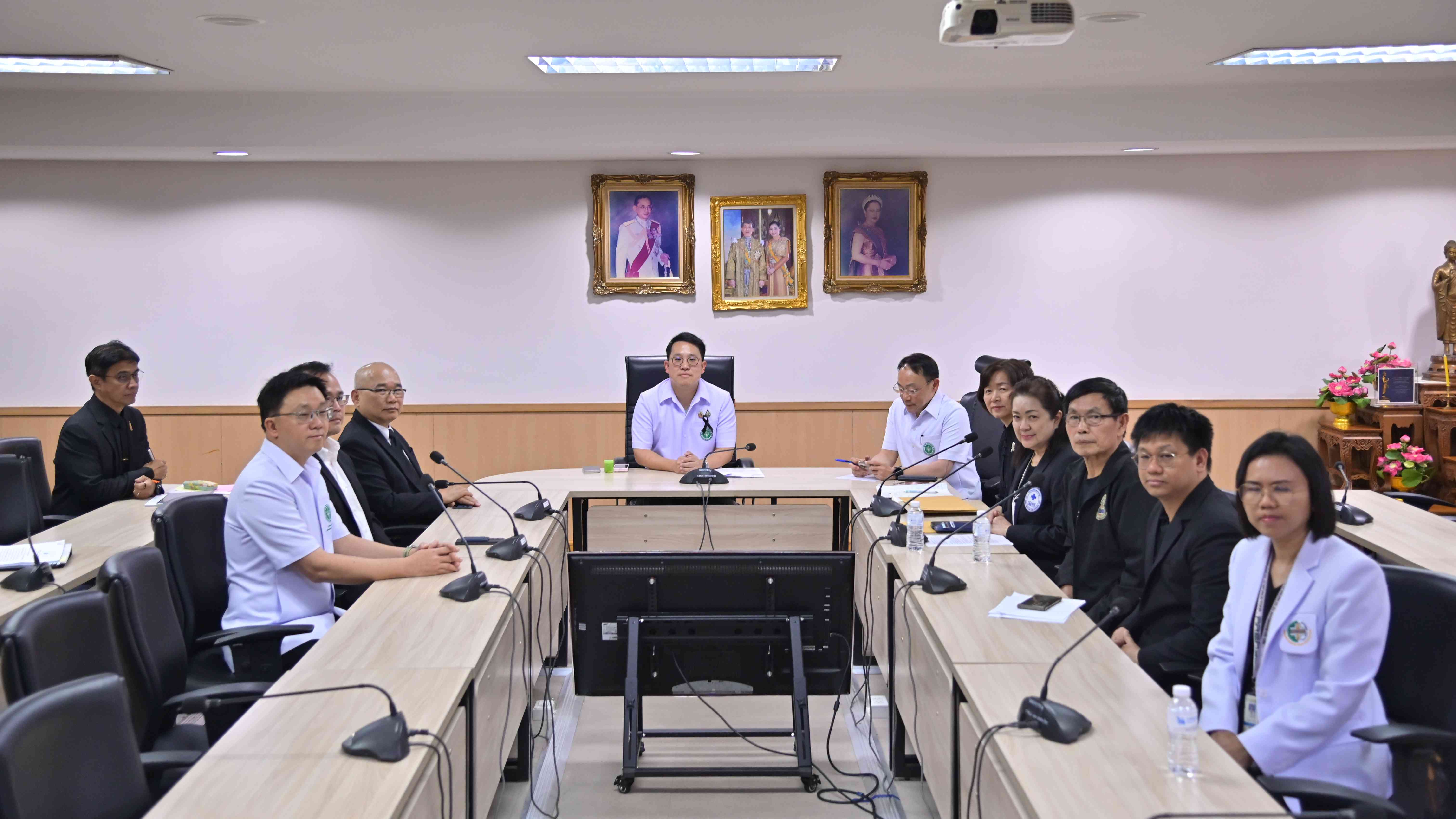 รมว.สธ.-ปลัด สธ. รับฟังปัญหา และแนวทางแก้ไขปัญหาความมั่นคงทางการเงินของโรงพยาบาลรัฐทั่วประเทศ