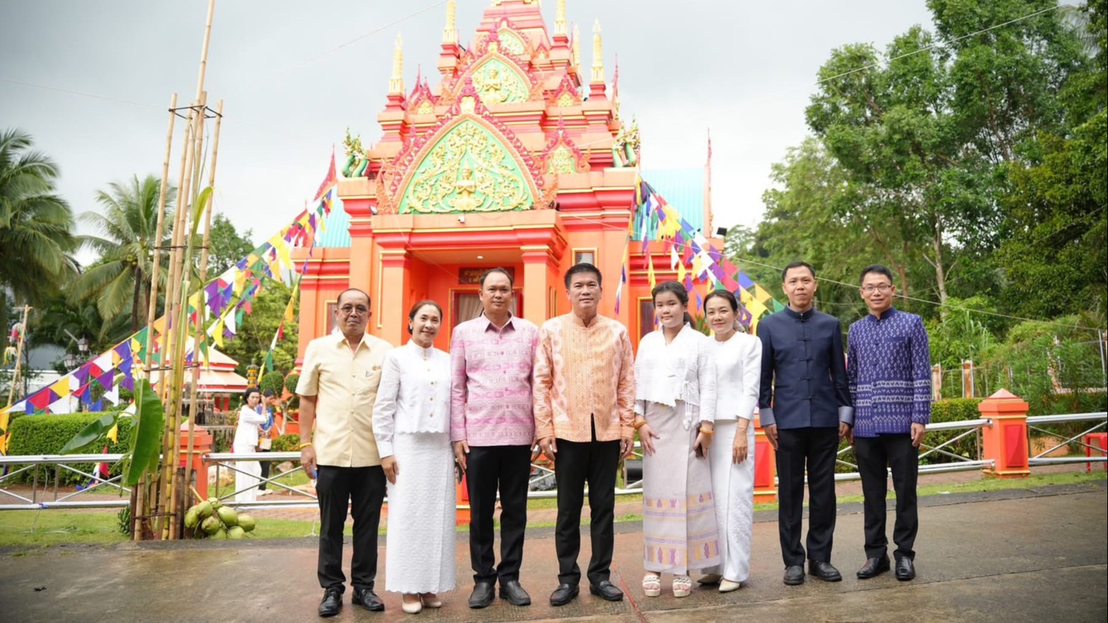 นายแพทย์สาธารณสุขจังหวัดพังงา ร่วมพิธีเจริญพระพุทธมนต์ ในโอกาสครบรอบ 216 ปี จังหวัดพังงา