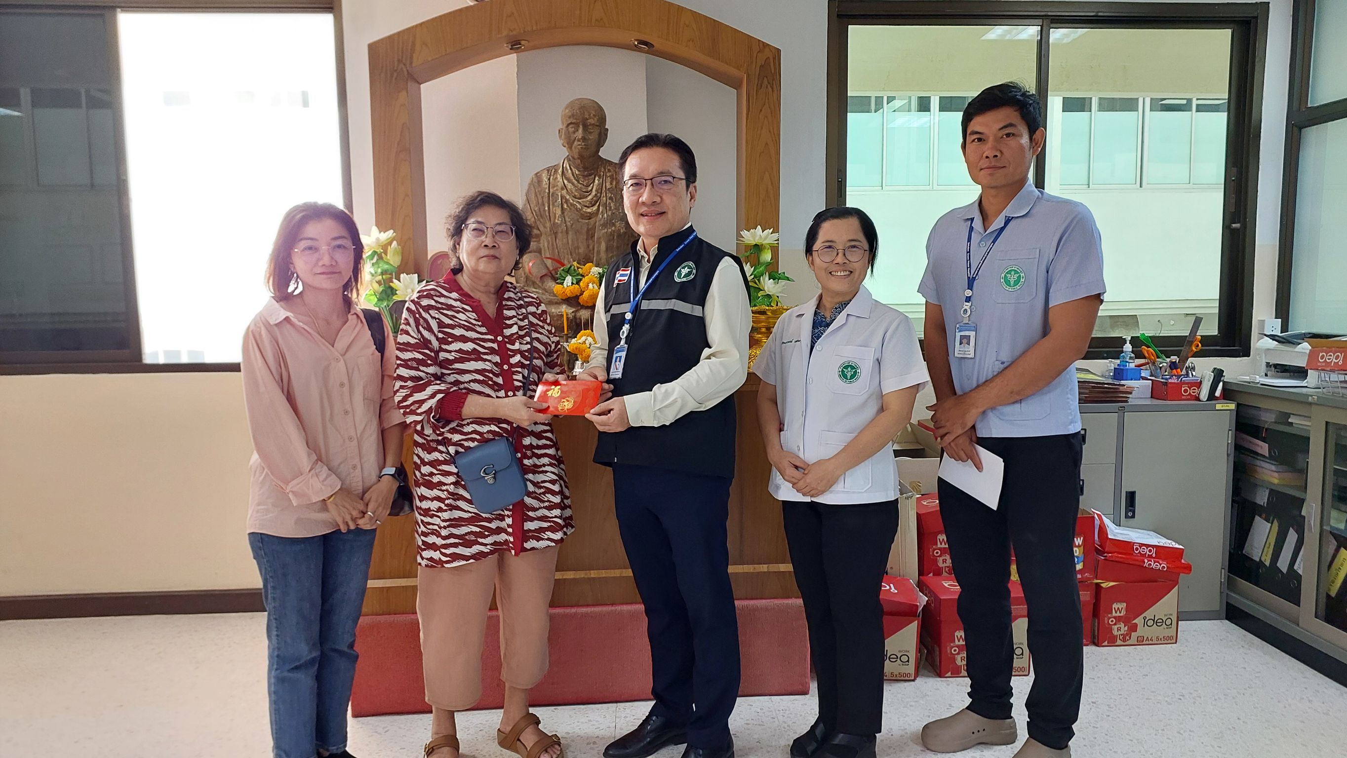 โรงพยาบาลสมเด็จพระยุพราชเดชอุดม  ขอขอบพระคุณ บริษัทคิวเก้ายางยนต์