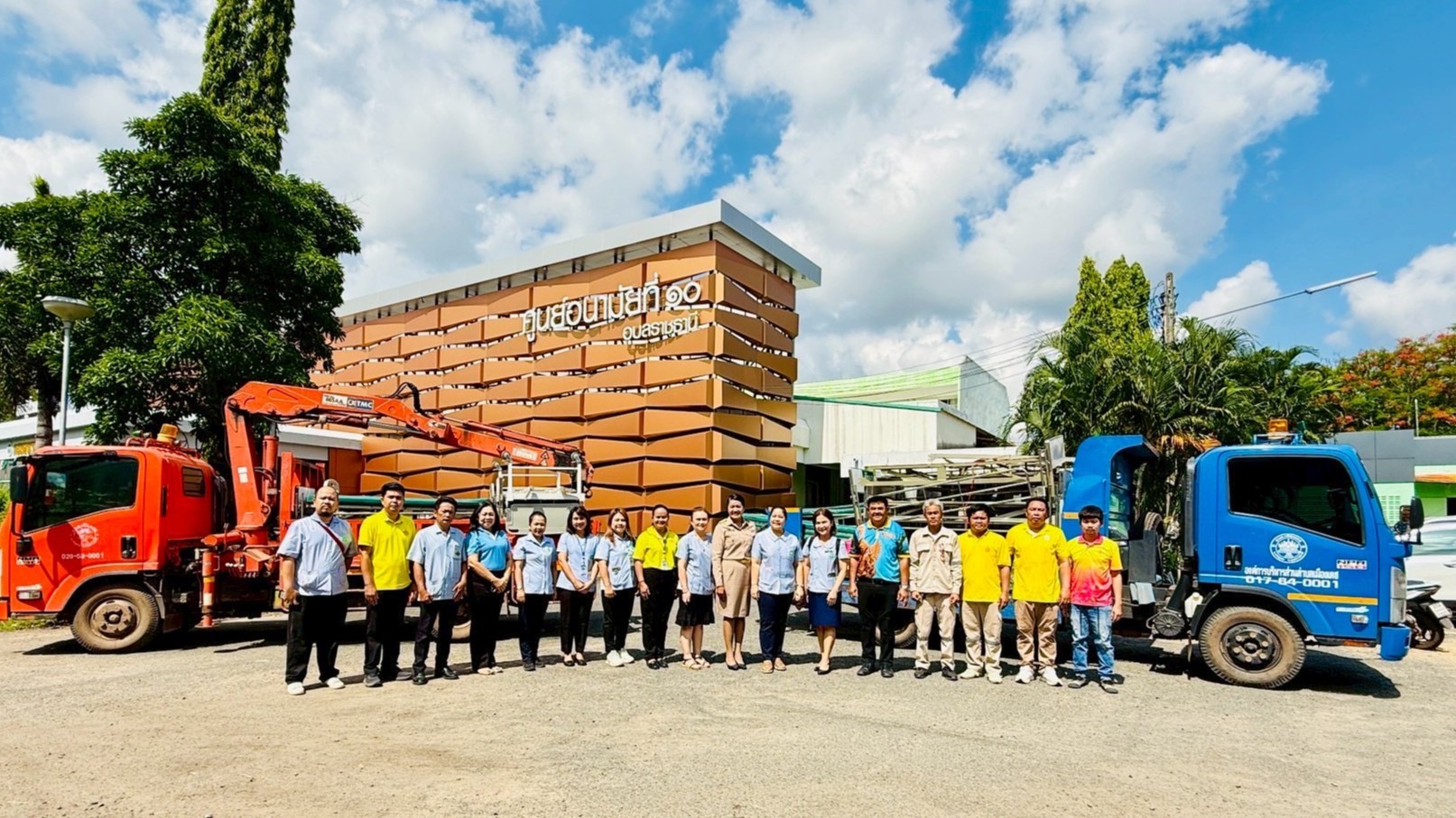 โรงพยาบาลสมเด็จพระยุพราชเดชอุดม ขอขอบคุณ  สจ.ประพัฒน์ พาพันธ์ สจ.อุบลราชธานี เขต 2 เดชอุดม  นางสุจิตรา พาพันธ์ นายกองค์การบริหารส่วนตำบลเมืองเดช