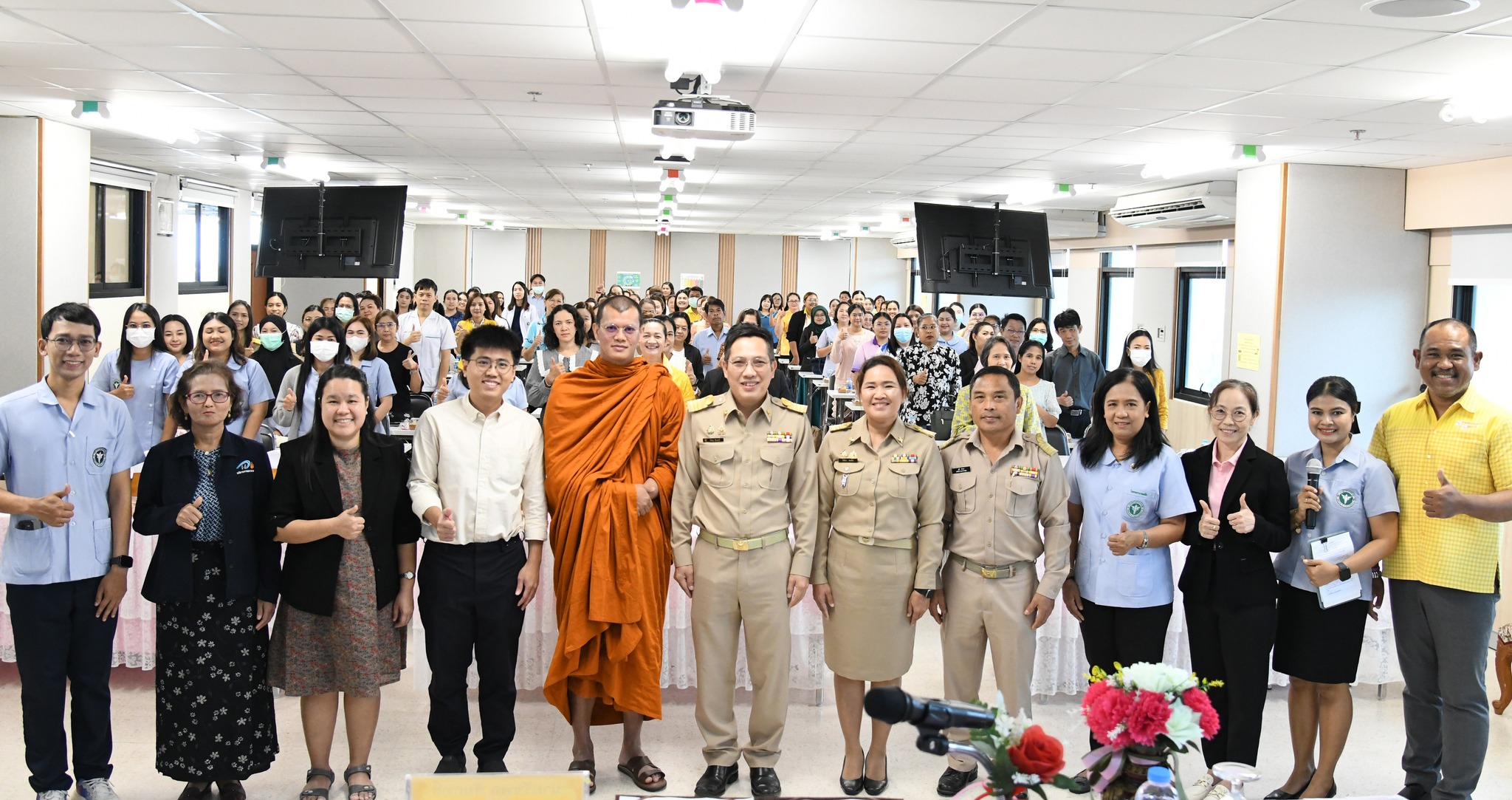 สธ.ตรัง ร่วมจัดโครงการพัฒนาบุคลากรเรื่องรูปแบบระบบบริการสุขภาพประเด็นสถานชีวาภิบาล เพื่อกลุ่มผู้ป่วยระยะท้ายแบบประคับประคอง กลุ่มผู้สูงอายุและกลุ่มผู้ป่วยระยะพึ่งพิง ในจังหวัดตรัง