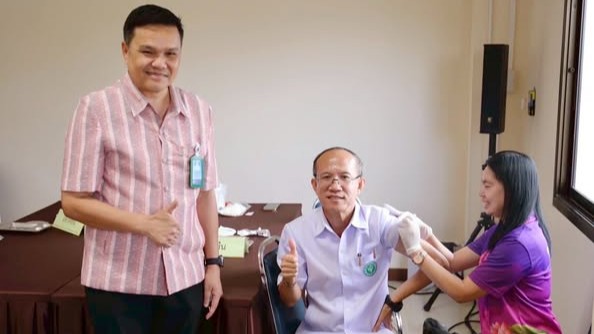 สา‘สุขอุบลฯ จัดกิจกรรมรณรงค์ฉีดวัคซีนป้องกันโรคไข้หวัดใหญ่ในบุคคลกรทางการแพทย์แล...