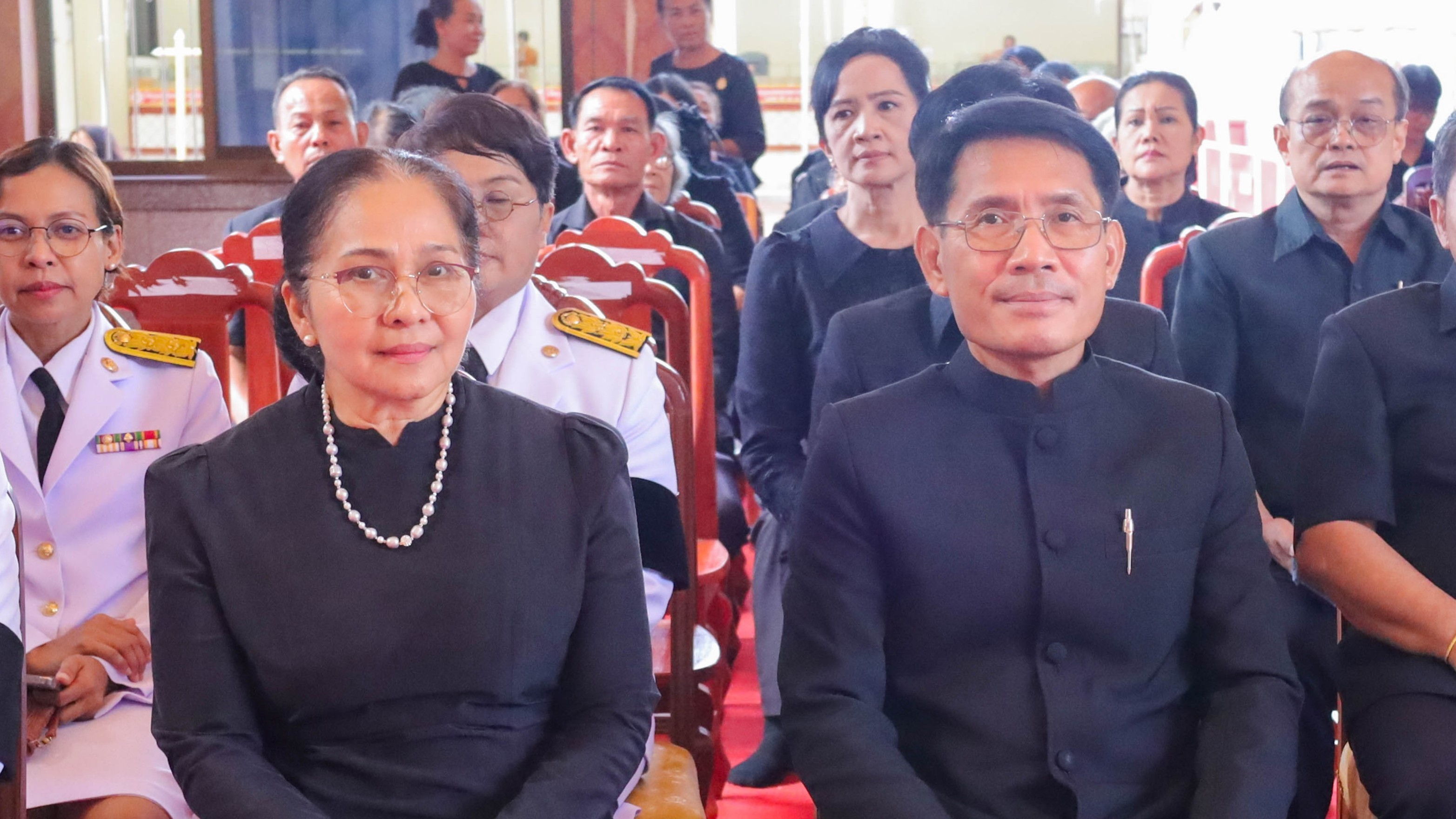 มสส.หนองคาย ร่วมพิธีบำเพ็ญกุศล สวดพระอภิธรรม อุทิศถวายพระราชกุศลแด่ “สมเด็จพระบรมราชชนนีพันปีหลวง”