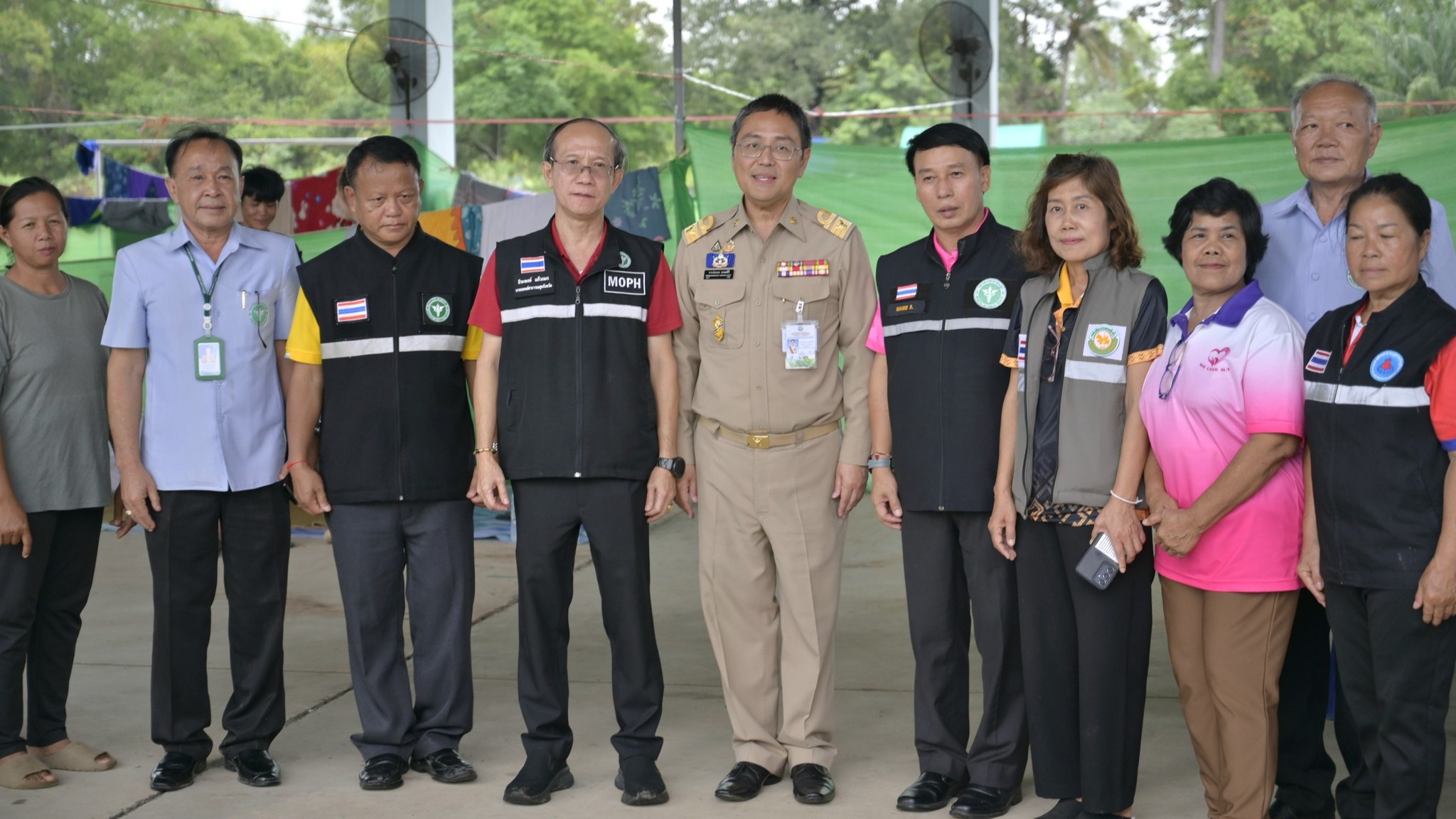 นพ.สสจ.อุบลฯ ลงพื้นที่ตรวจเยี่ยมติดตามสถานการณ์ความไม่สงบชายแดน ไทย - กัมพูชา  ใ...