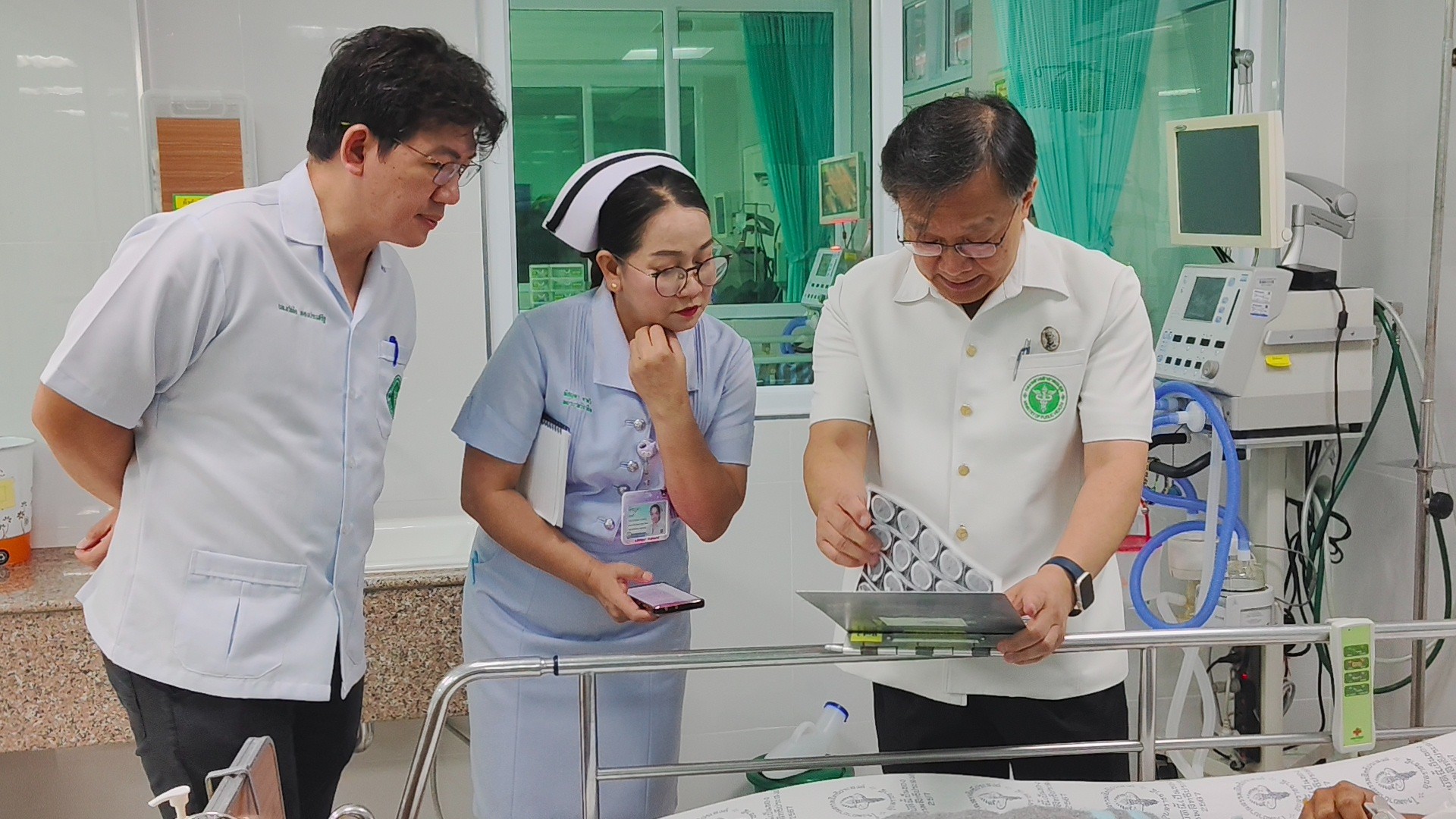 คณะผู้บริหาร รพ.สรรพสิทธิประสงค์ ลงพื้นที่เตรียมความพร้อมเพื่อรองรับสถานการณ์ความไม่สงบระหว่างไทยและกัมพูชาและให้กำลังใจกับประชาชนที่มาบริจาคโลหิต