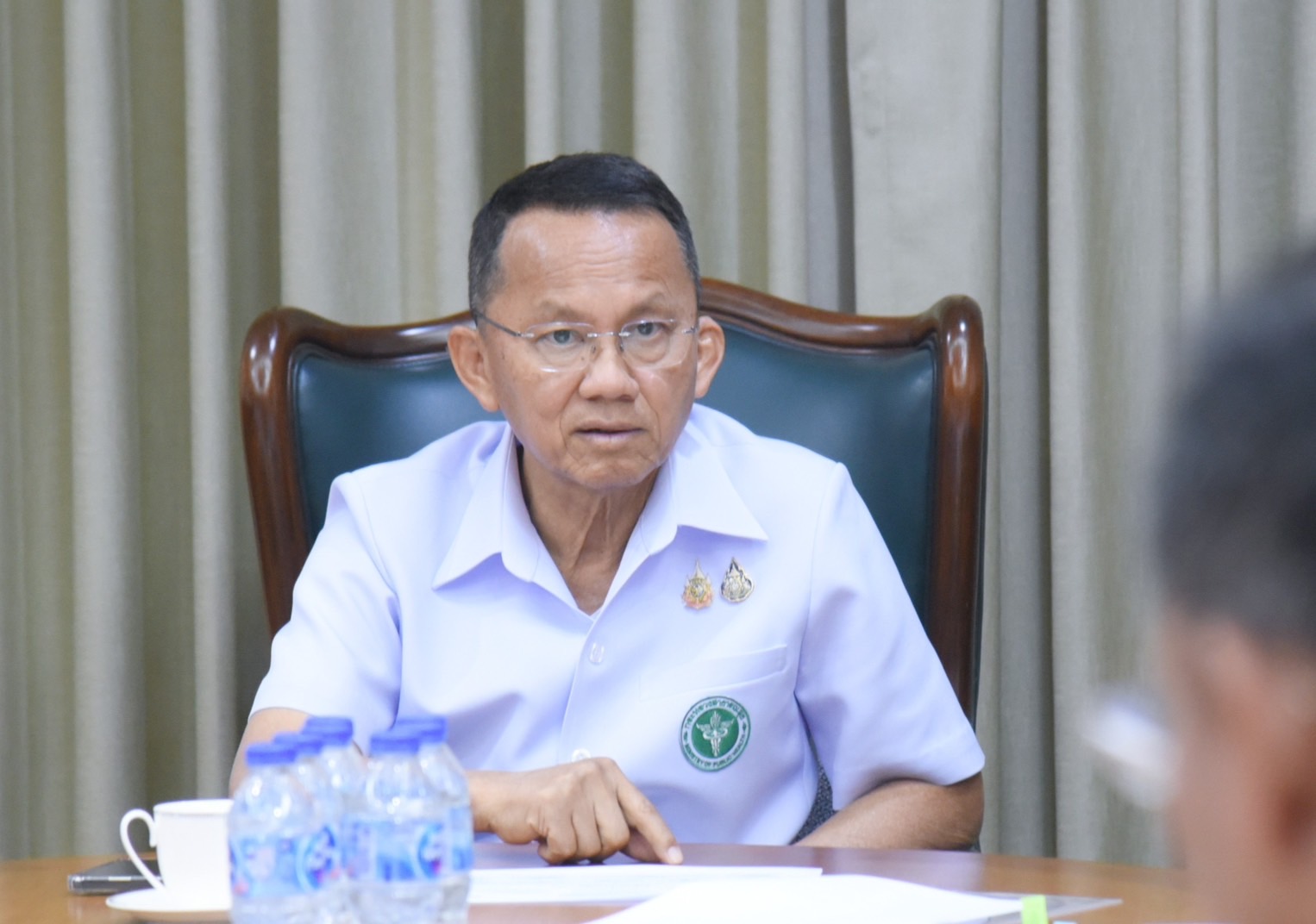 “สมศักดิ์” ย้ำไม่ทอดทิ้งน้ำท่วม ยัน สธ.เข้าช่วยเหลือประชาชนอย่างต่อเนื่อง เผยสถานบริการสาธารณสุขได้รับผลกระทบ 23 แห่ง ยังไม่มีรายงานผู้เสียชีวิต  