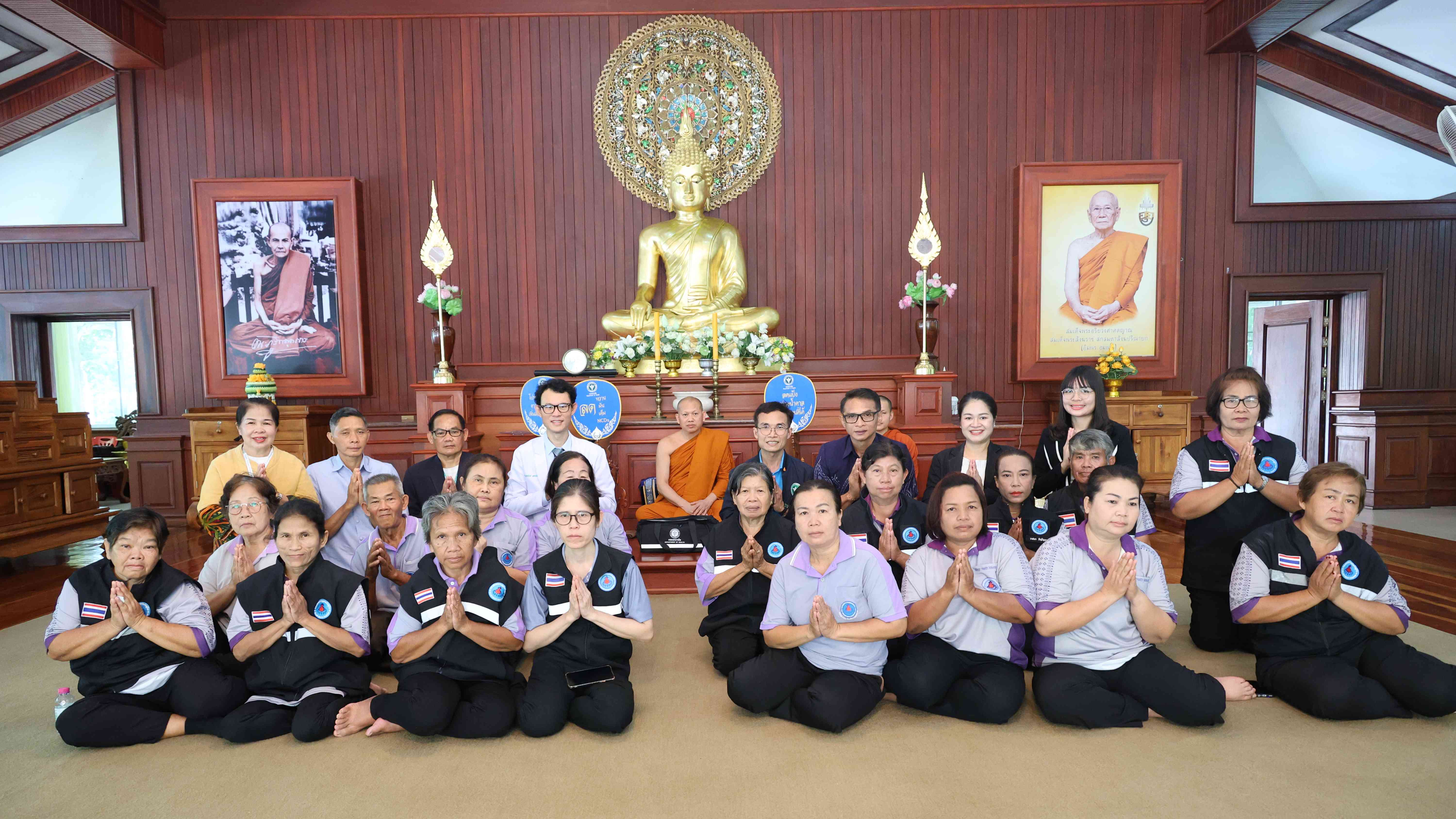 โรงพยาบาลสมเด็จพระยุพราชท่าบ่อ ลงพื้นที่ติดตามการส่งเสริมคัดกรองสุขภาพพระสงฆ์
