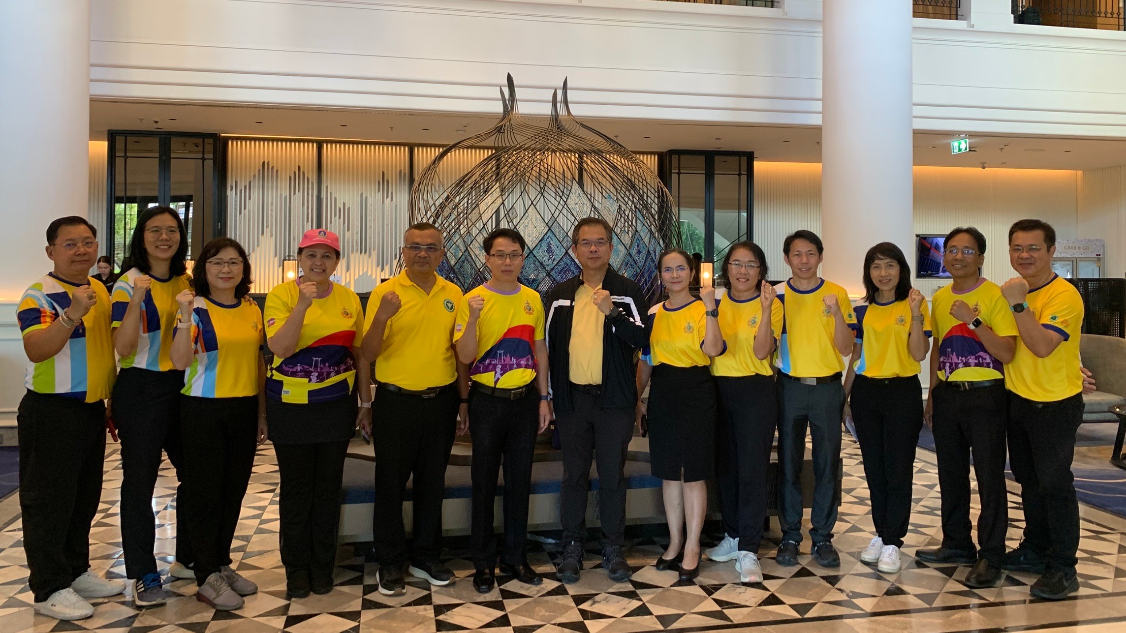 นายแพทย์สาธารณสุขจังหวัดพังงา เข้าร่วมงานมหกรรมสุขภาพดีที่ภูเก็ต (Good Health @ Phuket) ภายใต้โครงการ LONG LIFE THAI FIT ฟิตกาย ฟิตใจ พร้อมการเสวนาในหัวข้อ “Healthy Move & Smart Carbs” และร่วมออกกำลังกายกับเพลง “LONG LIFE THAI FIT”