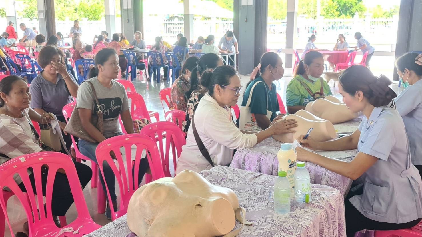 สา’สุขอุบลฯ จัดกิจกรรมให้บริการตรวจคัดกรองมะเร็งเต้านมด้วยเครื่องเอกซเรย์เต้านมเ...