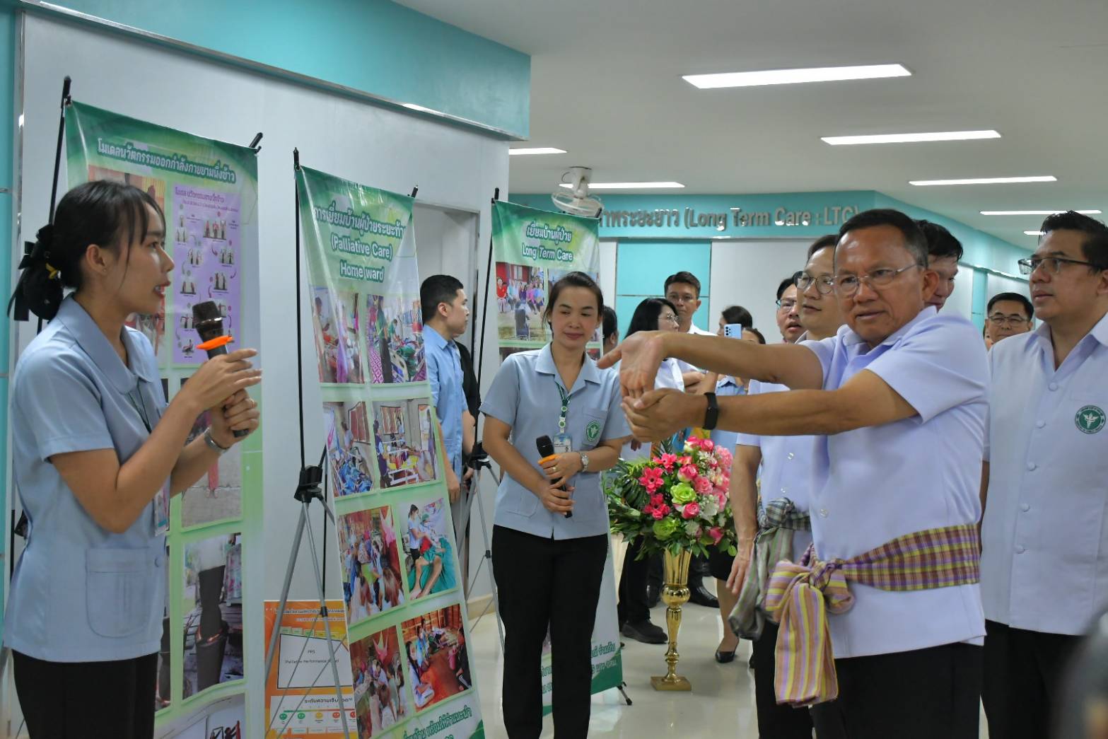 รมว.สธ. ติดตามการดำเนินงาน Long Term Care รพ.โพนสวรรค์ จ.นครพนม