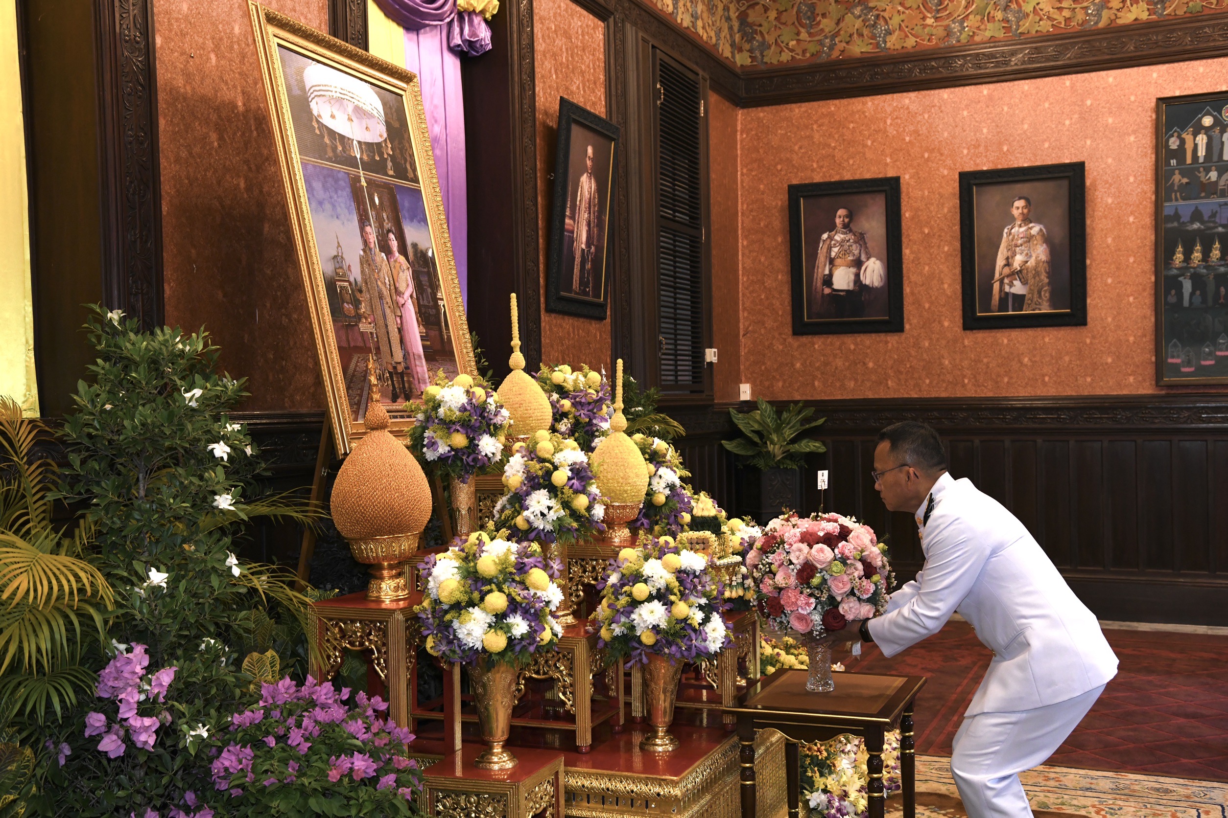 รมว.สธ.ลงนามถวายพระพรเนื่องในวันขึ้นปีใหม่ 2568