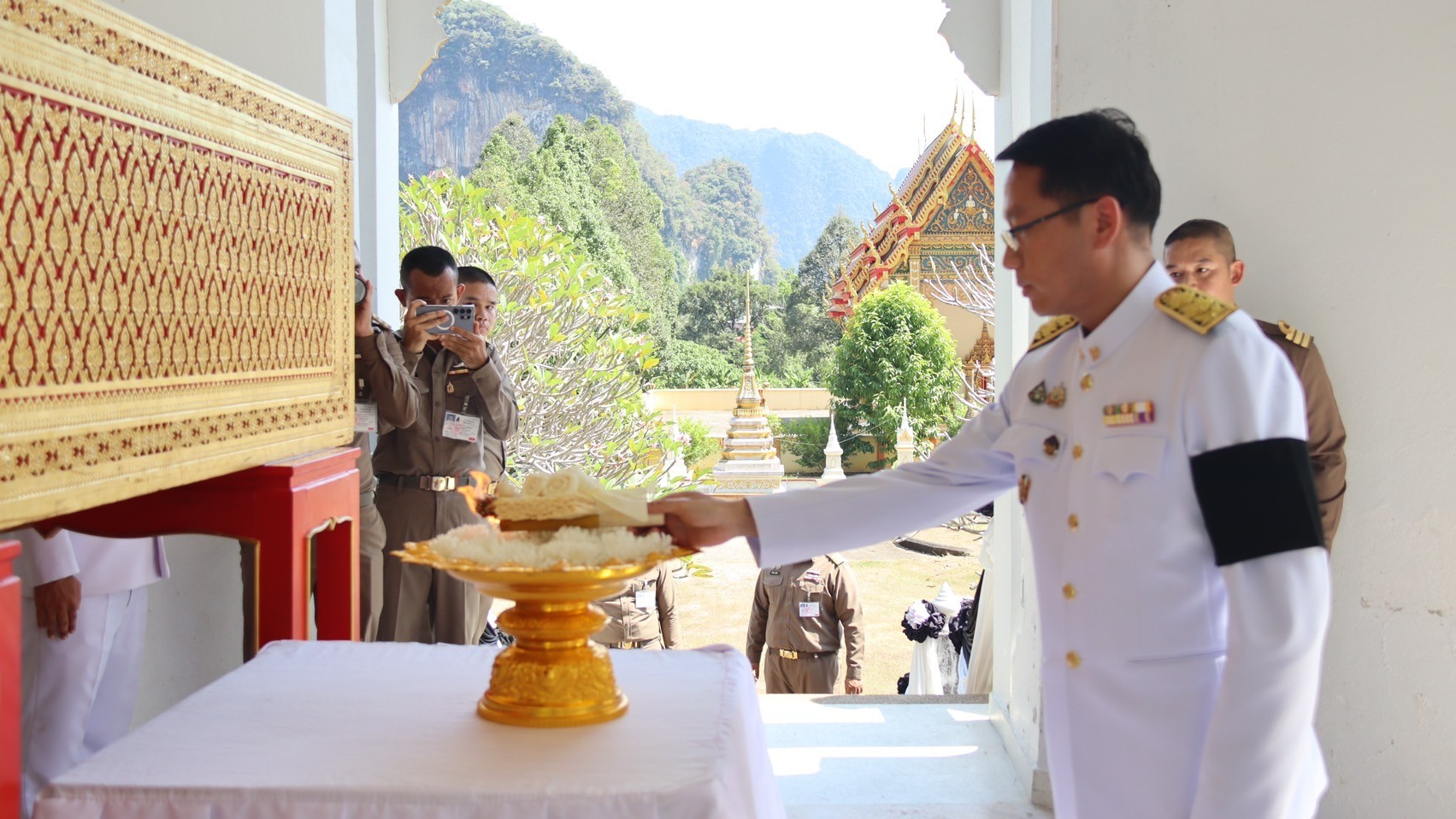 นายแพทย์สาธารณสุขจังหวัดพังงา  เป็นประธานพิธีพระราชทานเพลิงศพ ข้าราชการบำนาญกระทรวงสาธารณสุข