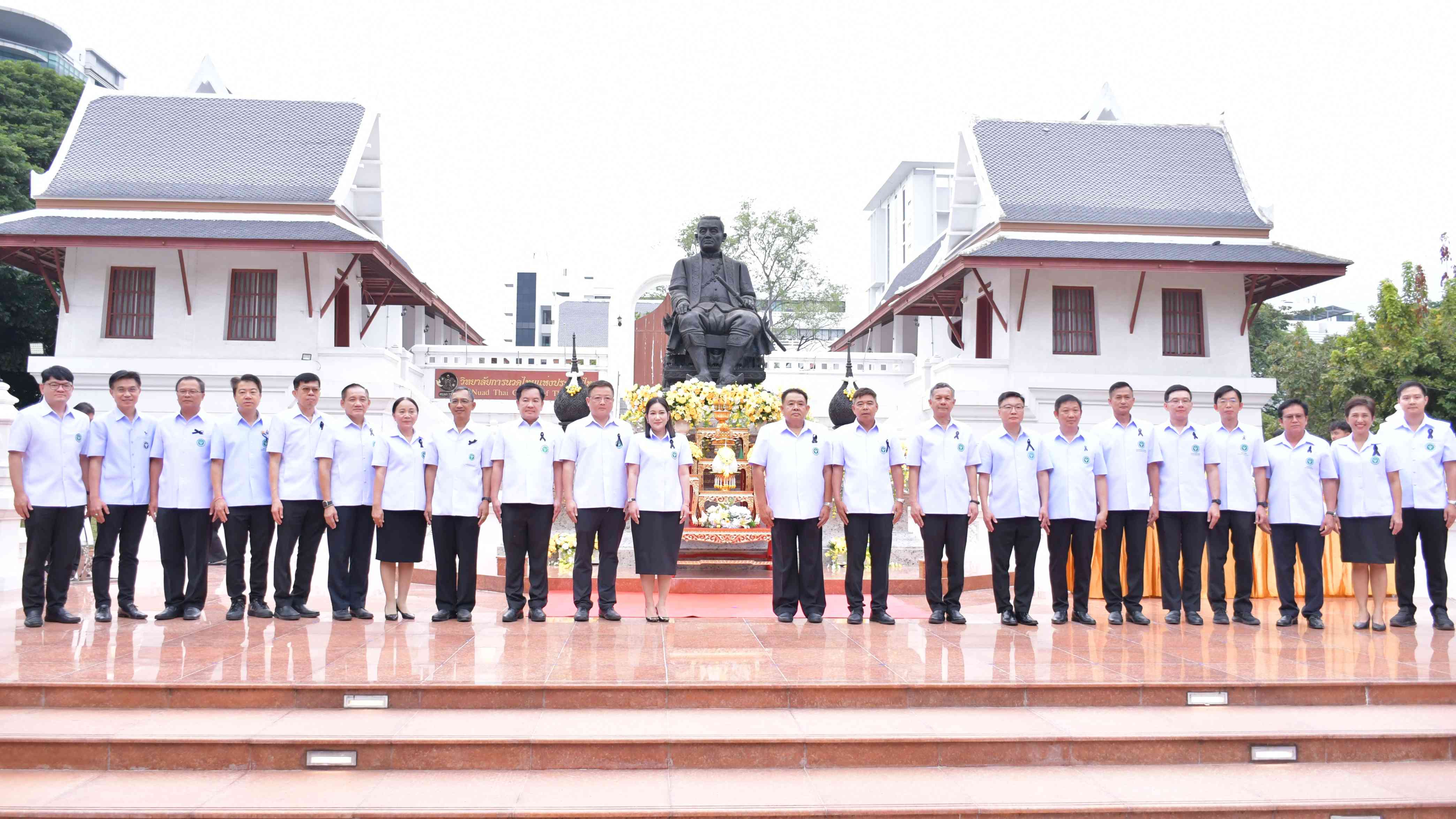 “รมช.วรโชติ” นำบุคลากรน้อมรำลึก “รัชกาลที่ 3” พระบิดาแห่งการแพทย์แผนไทย เนื่องในวันภูมิปัญญาการแพทย์แผนไทยแห่งชาติ ปี 2568