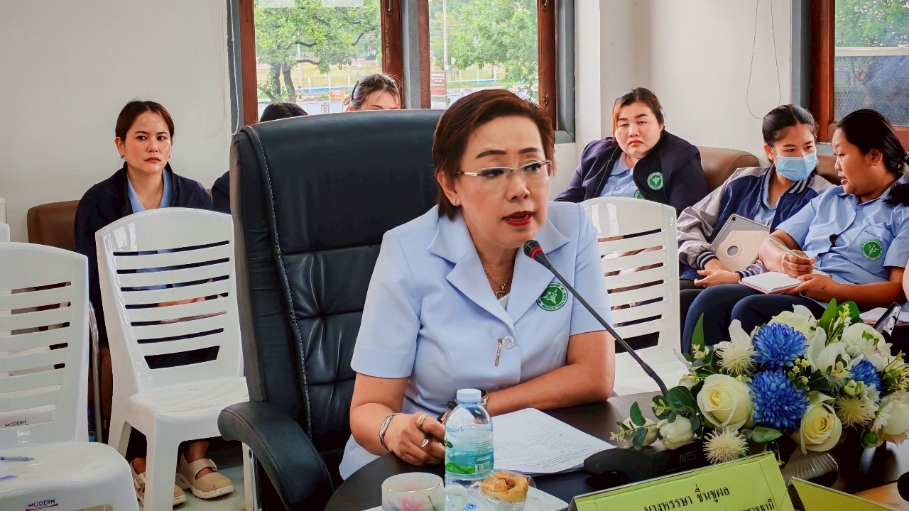 สา’สุขอุบลฯ ลงพื้นที่ คปสอ.สว่างวีระวงศ์ ในการเตรียมความพร้อมรับการตรวจราชการ รอบ 2/2568 เขตสุขภาพที่ 10  ตรวจเยี่ยมความพร้อมด้านสถานที่  รับฟังการนำเสนอข้อมูลการดำเนินงานตามตัวชี้วัด พร้อมให้ข้อแนะนำปรับปรุงพัฒนา  ณ โรงพยาบาลสว่างวีระวงศ์ จังหวัดอุบลราชธ