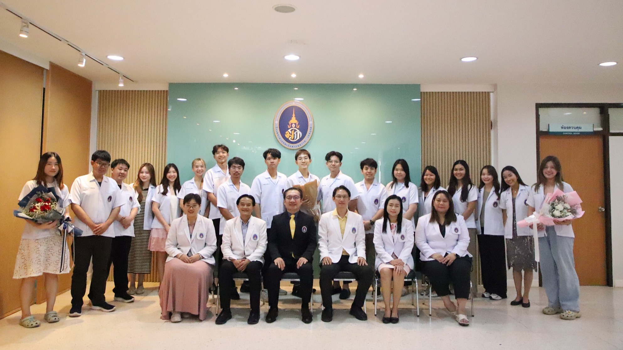 โรงพยาบาลสมเด็จพระยุพราชเดชอุดม จัดปฐมนิเทศแพทย์เพิ่มพูนทักษะรุ่นที่ 6 ประจำปีการศึกษา 2568