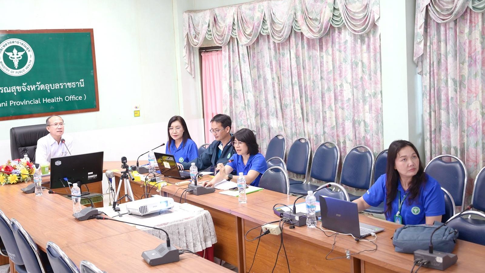 นพ.สสจ.อุบลฯ ประธานการประชุมคณะกรรมการประเมินบุคคลเพื่อเลื่อนขึ้นแต่งตั้งให้ดำรง...
