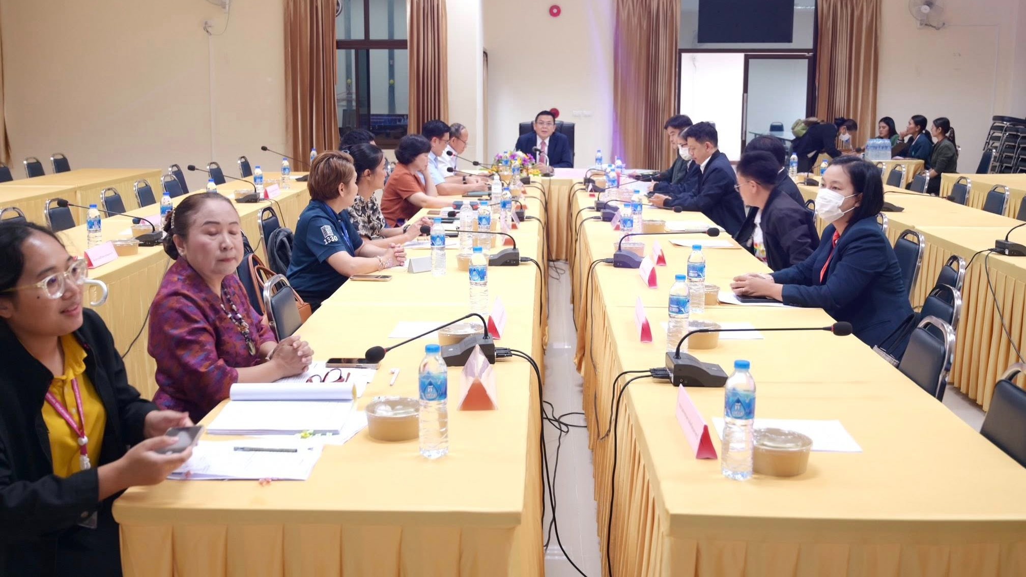 นพ.สสจ.อุบลฯ ประชุมอนุกรรมการส่งเสริมและคุ้มครองสิทธิด้านเอดส์  ภายใต้การกำกับดูแลของคณะกรรมการแห่งชาติ พัฒนาระบบรายงาน การละเมิดสิทธิด้านเอดส์ และการกระทำความรุนแรง