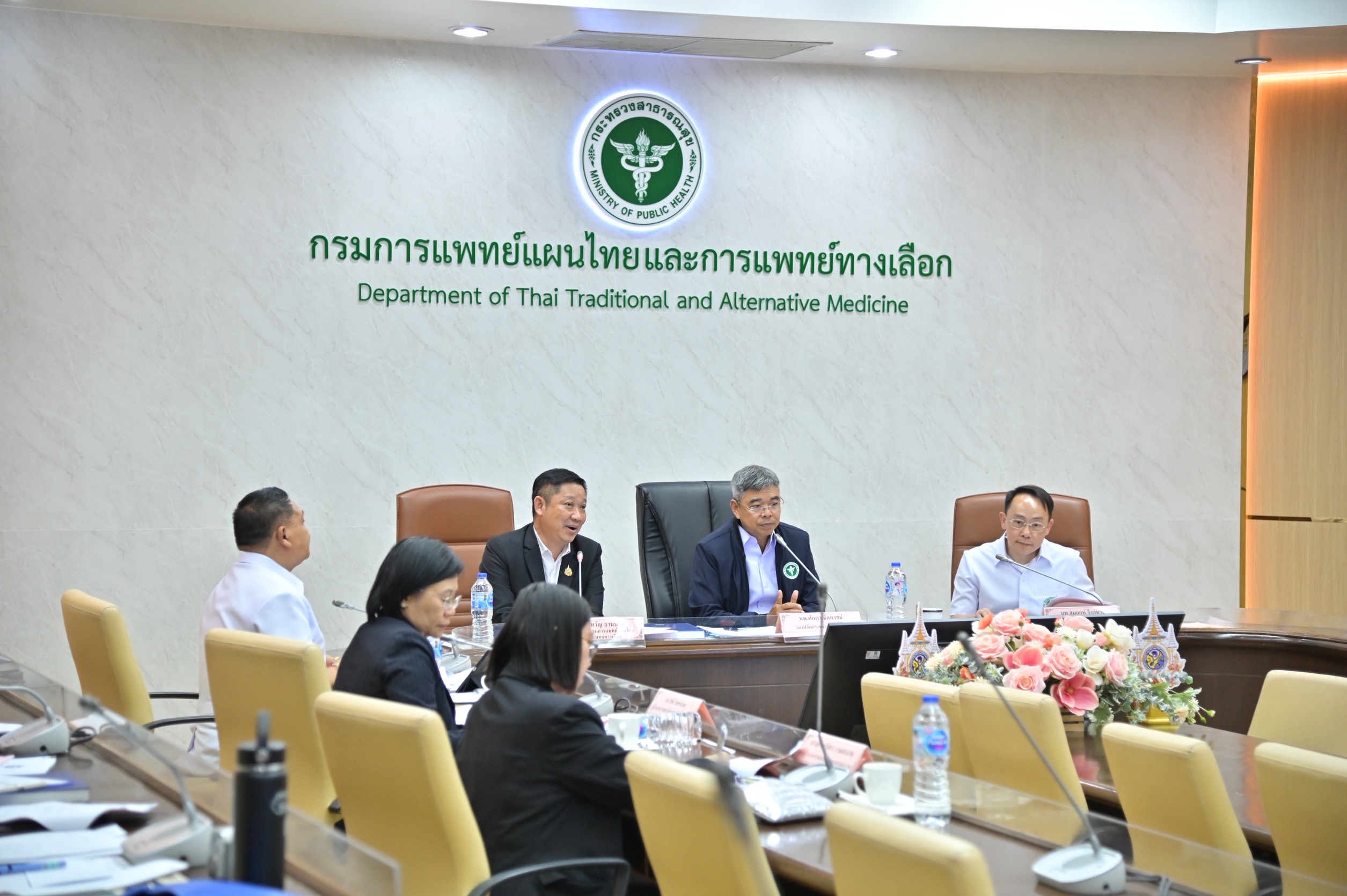 คกก.อำนวยการจัดทำตำรับยาแผนไทยแห่งชาติ เห็นชอบปรับปรุงรายการตํารับยาฯ ฉบับใหม่ ส่งเสริมการใช้ประโยชน์และสร้างมูลค่าเศรษฐกิจให้ประเทศ
