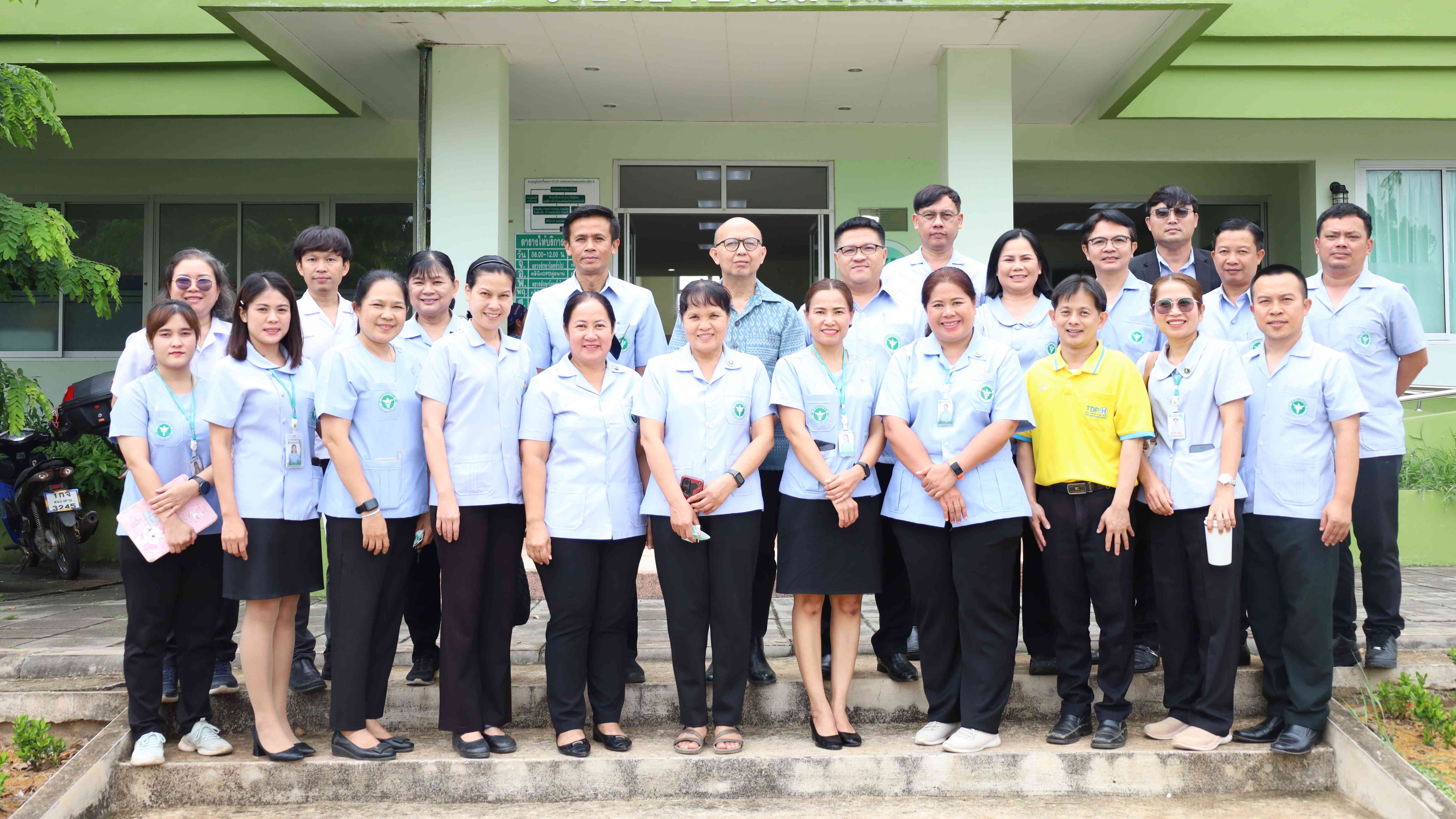 สสจ.หนองคาย ออกตรวจประเมินรับรองหน่วยบริการปฐมภูมิ และเครือข่าย ตามเกณฑ์คุณภาพมาตรฐานบริการสุขภาพปฐมภูมิ พ.ศ.2568-2570 ณ อ.สังคม จ.หนองคาย