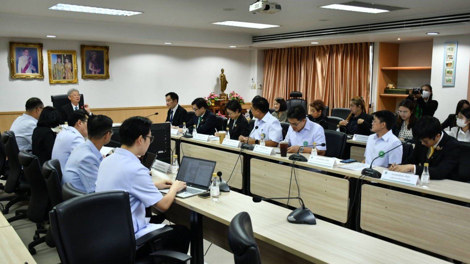 การประชุมการพัฒนาระบบบริการเพื่อการสร้างเสริมสุขภาพเชิงรุกให้แม่และเด็ก