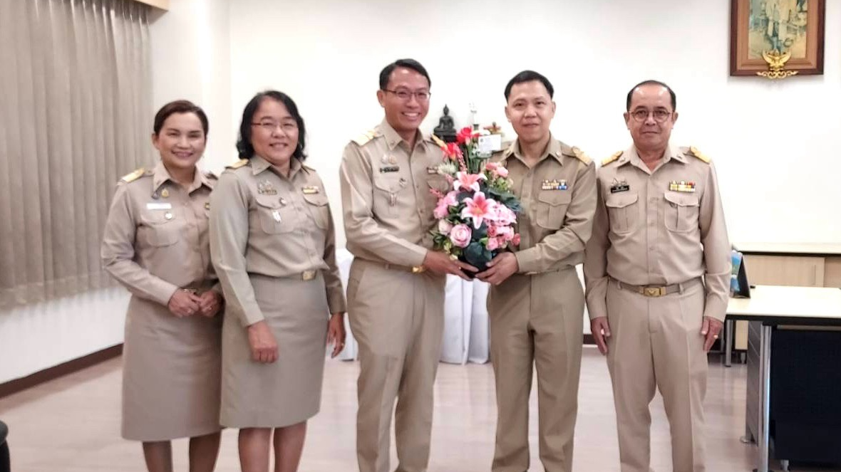 นายแพทย์สาธารณสุขจังหวัดพังงา พร้อมคณะผู้บริหาร ให้การต้อนรับรองผู้ว่าราชการจังหวัดพังงาคนใหม่