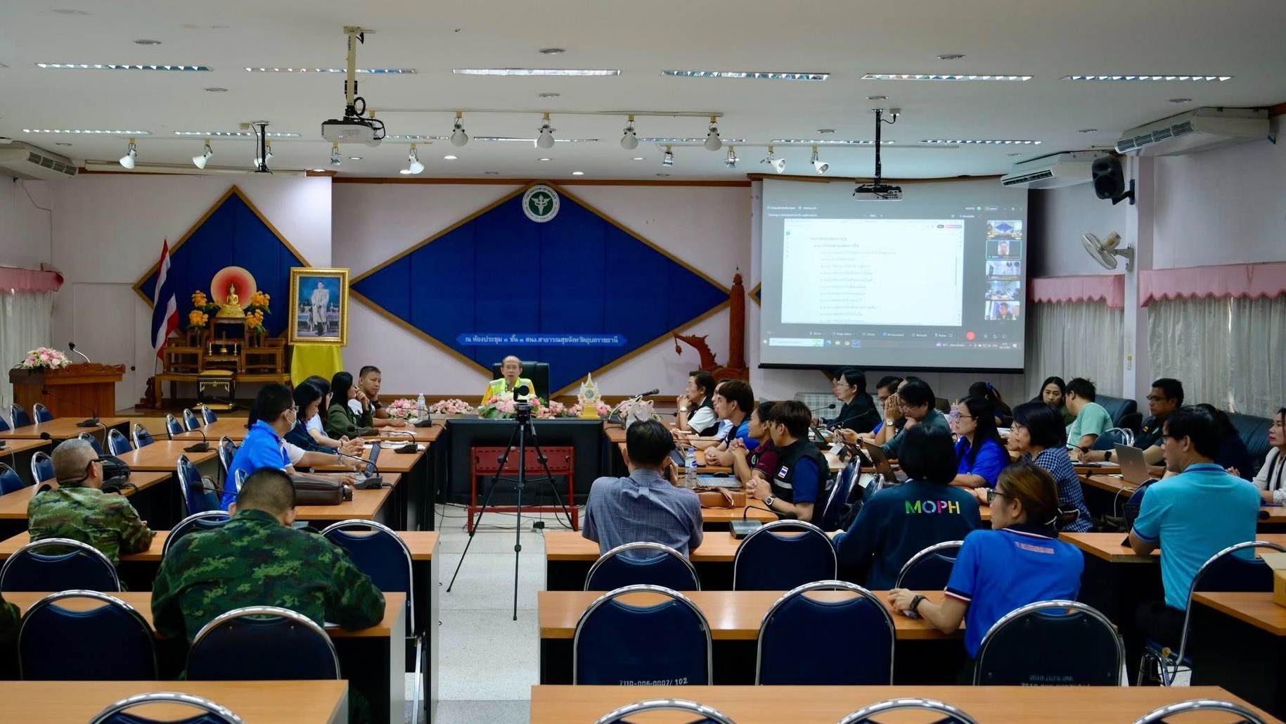 นพ.สสจ.อุบลฯ ประชุมติดตามสถานการณ์ความไม่สงบชายแดน ไทย - กัมพูชา จากทุกกล่องภารก...