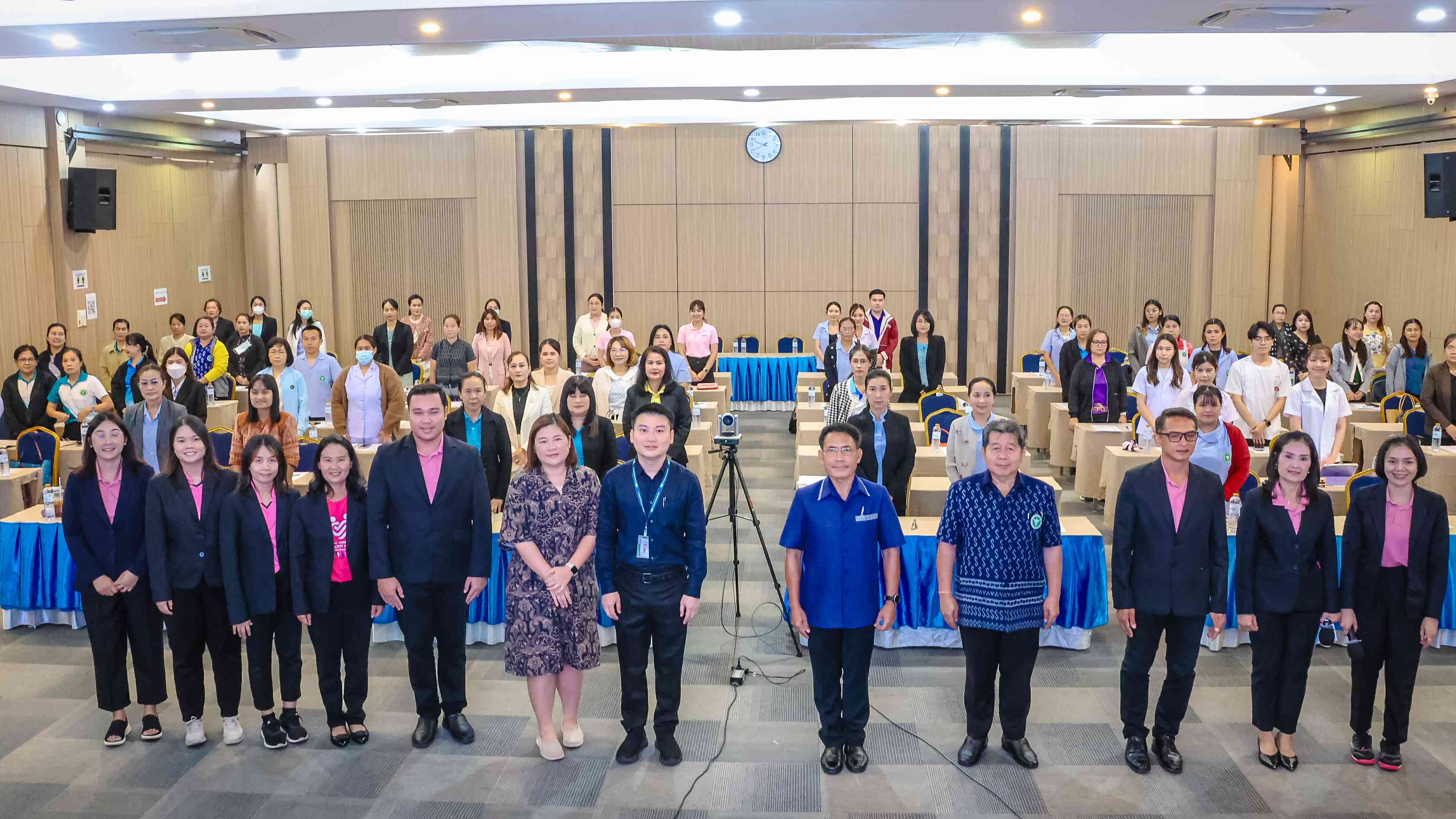 นพ.สสจ.หนองคาย เปิดการประชุมวิชาการสูติ-นรีเวชกรรม จังหวัดหนองคาย ปี 2568