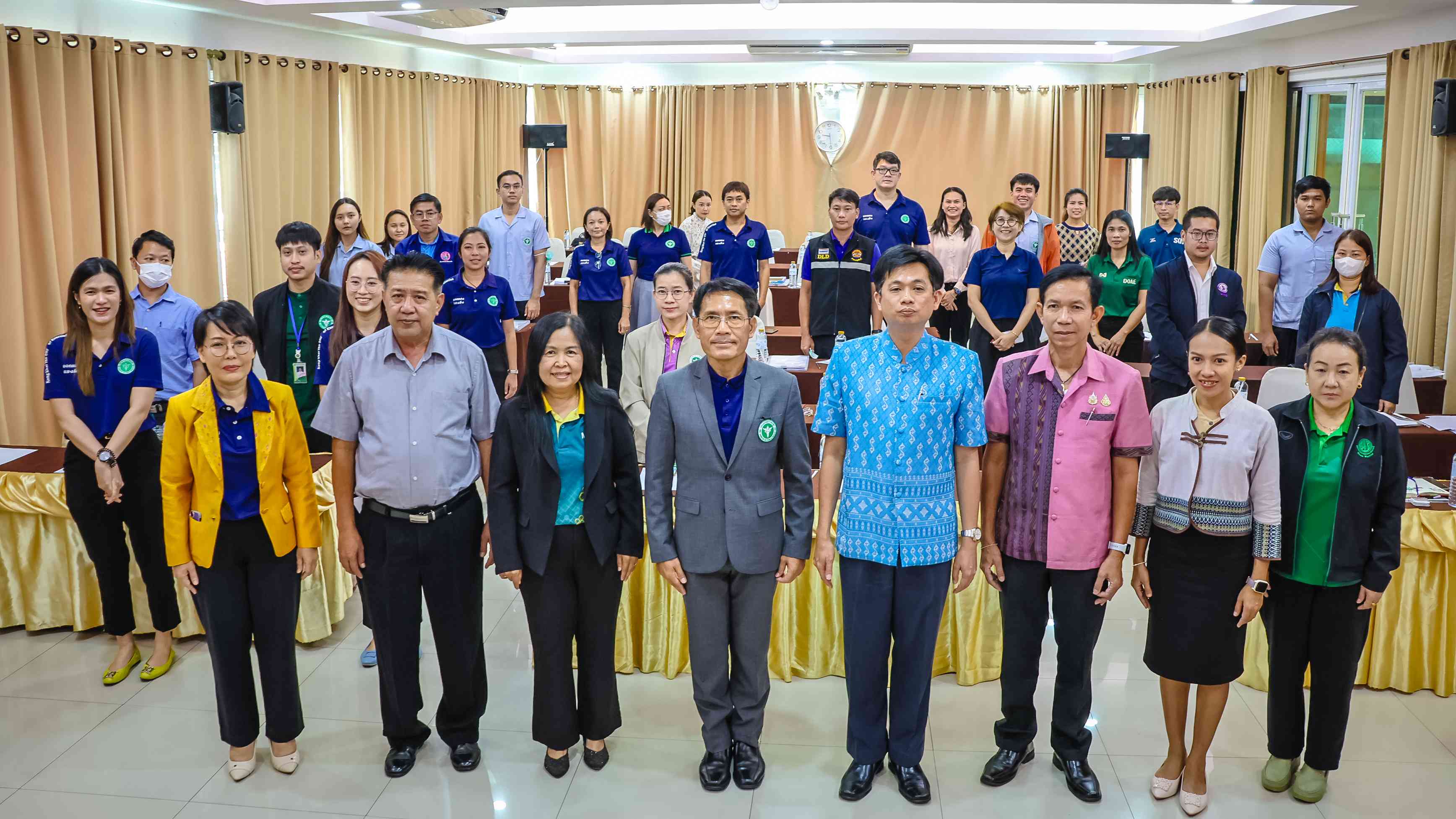 สสจ.หนองคาย จัดประชุมพัฒนาศักยภาพเจ้าหน้าที่ และบูรณาการร่วมกับภาคีเครือข่ายในการส่งเสริมผู้ประกอบการ ด้านผลิตภัณฑ์สุขภาพ