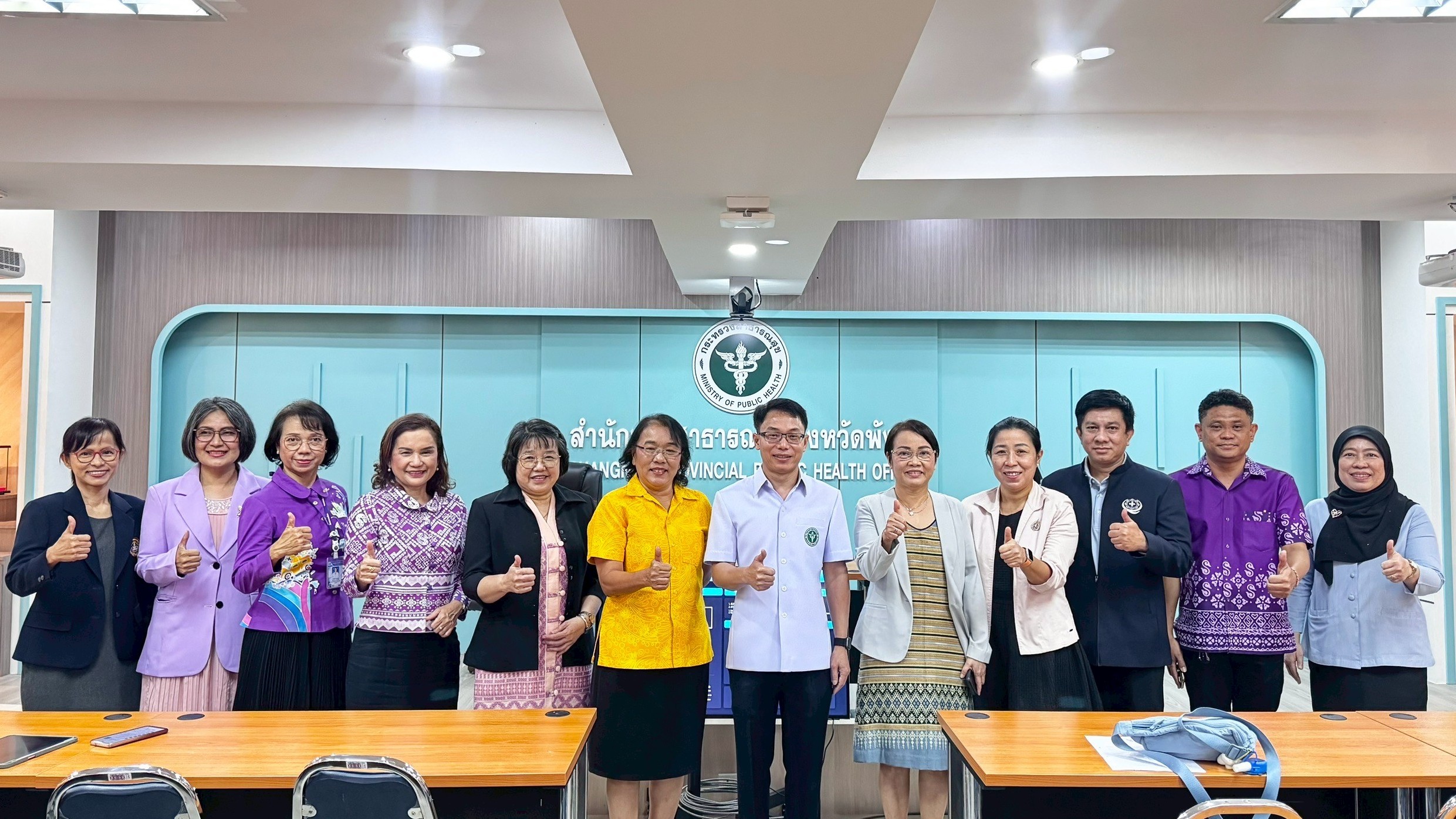 นายแพทย์สาธารณสุขจังหวัดพังงา ประธานพิธีเปิดการประกวดผลงานวิชาการ ระดับจังหวัดพังงา ปีงบประมาณ 2568
