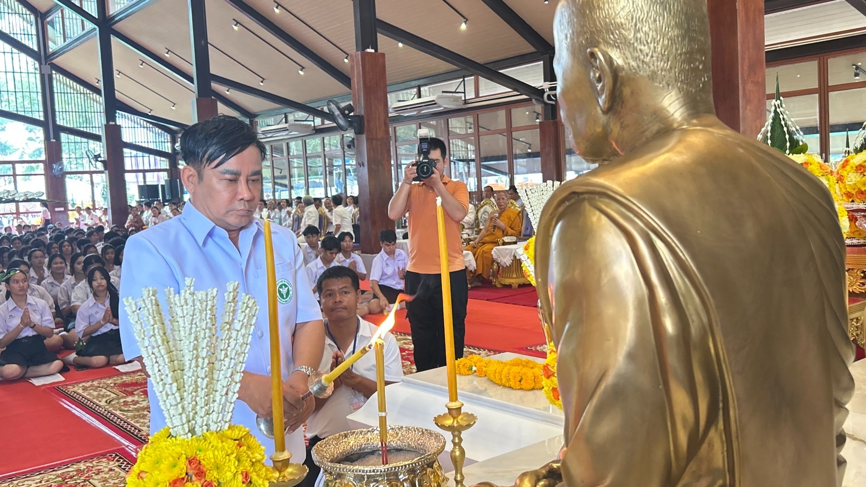 สสจ.สกลนคร “ร่วมงานพิธีสมโภชสวดลักขึ (สวด อิติปิโสฯ แสนจบ) พุทธาภิเษกหลวงพ่อพระสายน์จำลองรูปเหมือนพระอาจารย์ใหญ่มั่น ภูริทัตโตฯ”