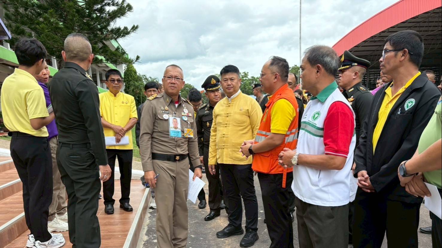 สสจ.เลย ประชุมซักซ้อมความพร้อมรับเสด็จทูลกระหม่อมหญิง อุบลรัตนราชกัญญา สิริวัฒนาพรรณวดีณ โรงเรียนสันติวิทยาสรรพ์ อำเภอผาขาว