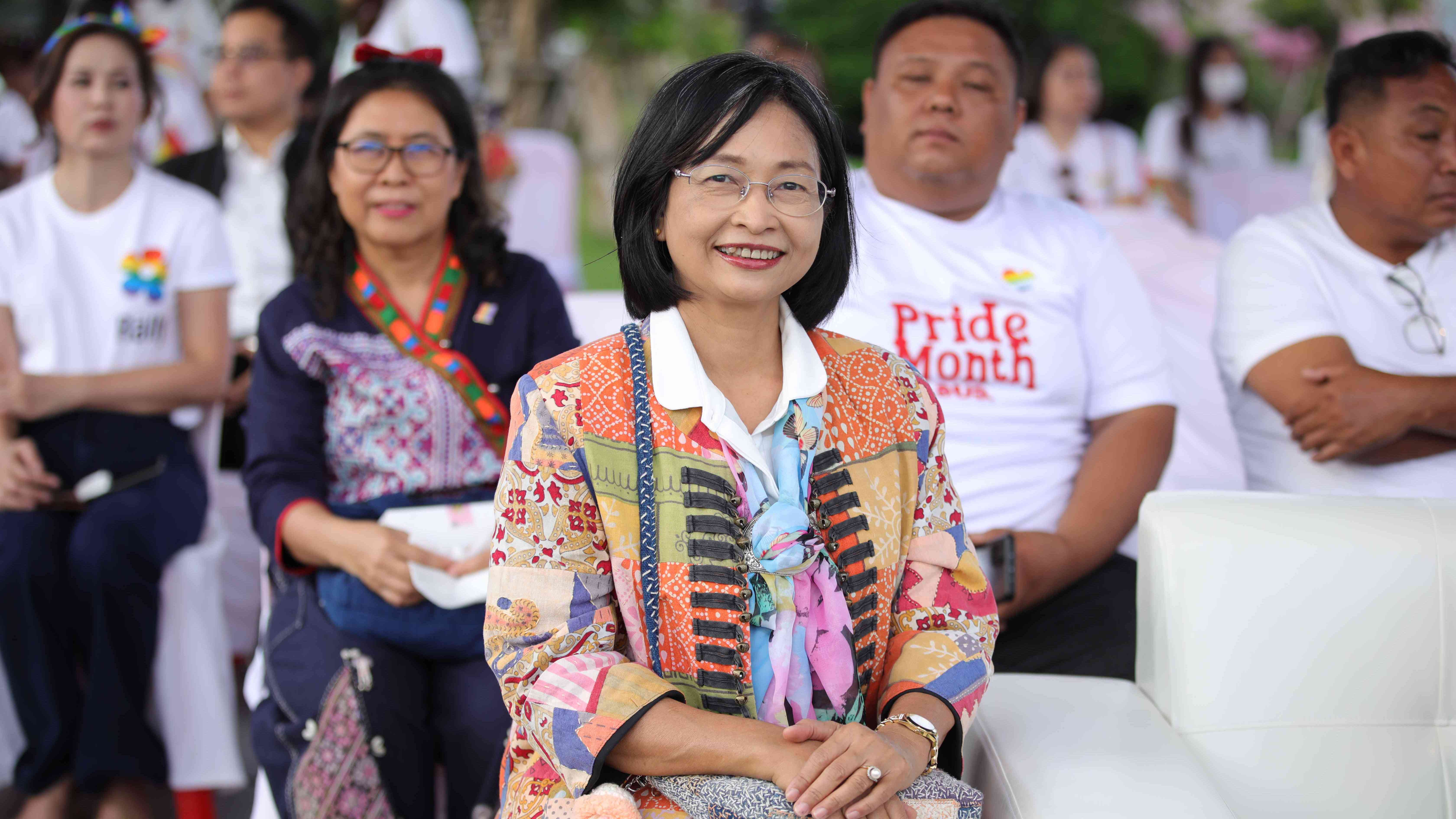 สสจ.สกลนคร “ร่วมเป็นเกียรติในพิธีเปิดงานและรับชมขบวนพาเหรด Pride LGBTQ+ งาน “SAKON NAKHON PRIDE MONTH FESTIVAL 2025””