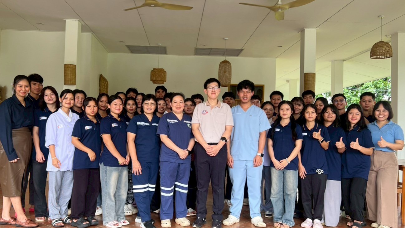 รพ.แม่สอด โดยกลุ่มงานอุบัติเหตุและฉุกเฉิน  เป็นวิทยากรให้ความรู้การปฐมพยาบาลเบื้องต้น
