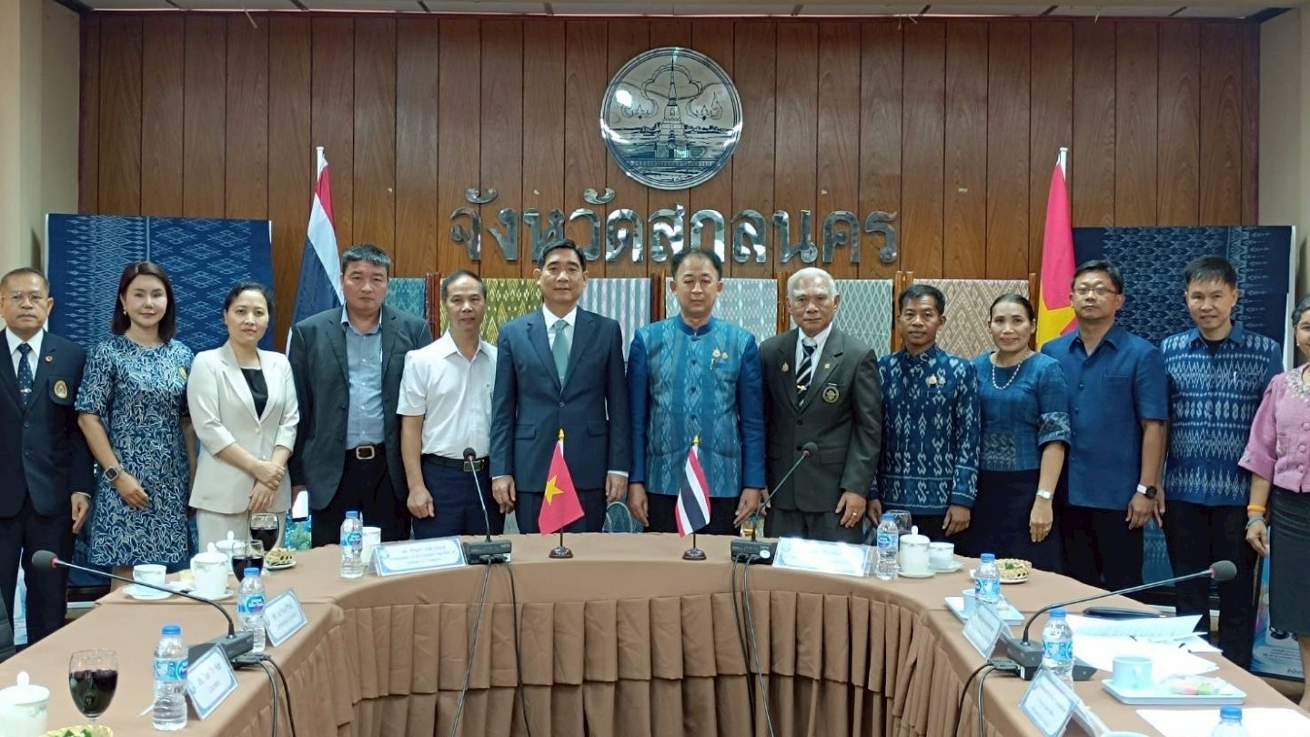 สสจ.สกลนคร “ร่วมต้อนรับเอกอัครราชทูตแห่งสาธารณรัฐสังคมนิยมเวียดนามประจำประเทศไทย และคณะ”