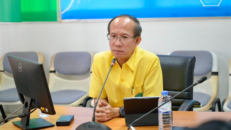 นพ.สสจ.อุบลฯ และทีมศูนย์ปฏิบัติการภาวะฉุกเฉิน (EOC) จังหวัดอุบลราชธานี ร่วมประชุม conference กับศูนย์ปฏิบัติการฉุกเฉินด้านการแพทย์และสาธารณสุข (PHEOC) กระทรวงสาธารณสุข เพื่อร่วมรับฟังสถานการณ์ความไม่สงบชายแดน ไทย - กัมพูชา จากพื้นที่ต่างๆ
